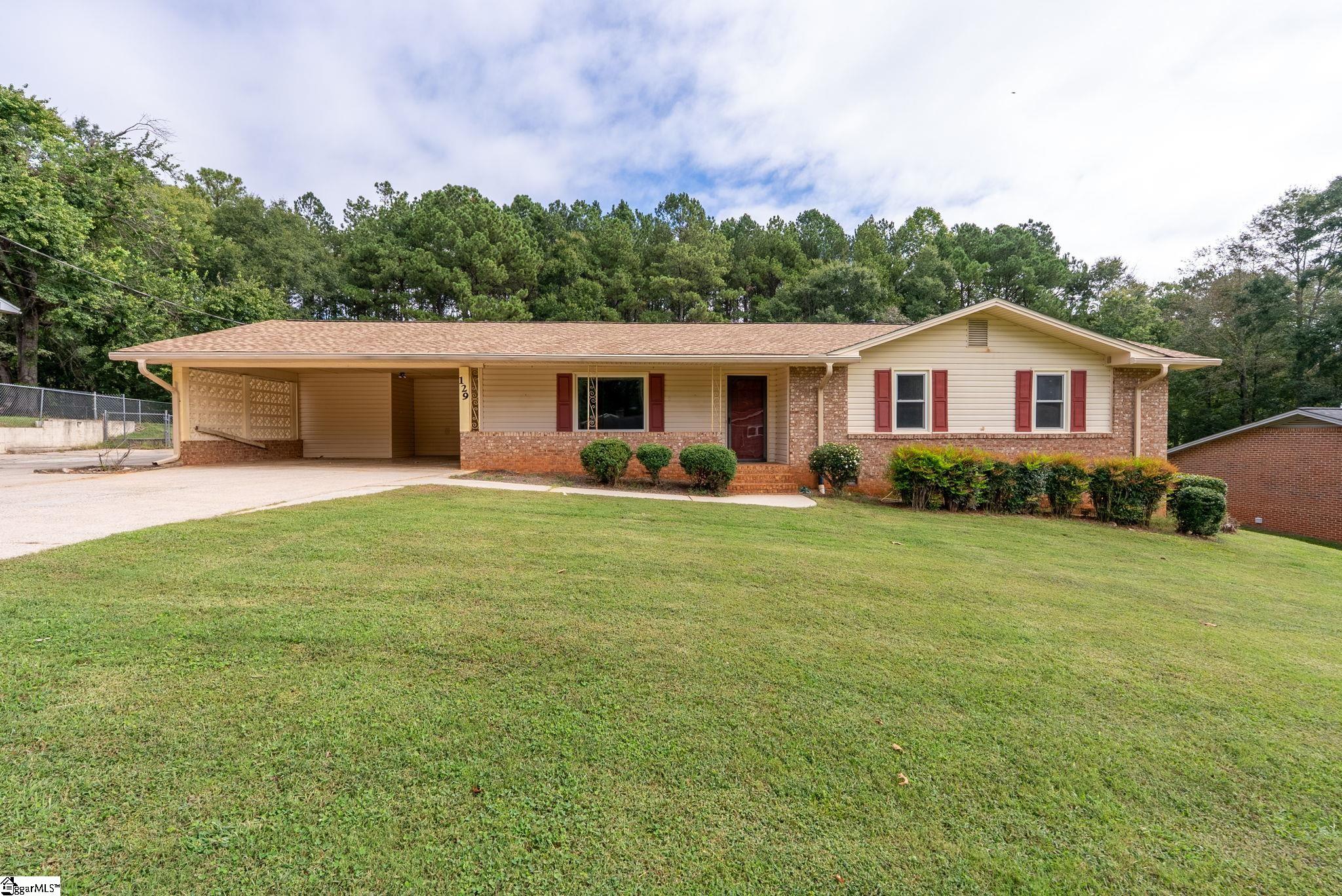 129 Dorr Circle Property Photo 1