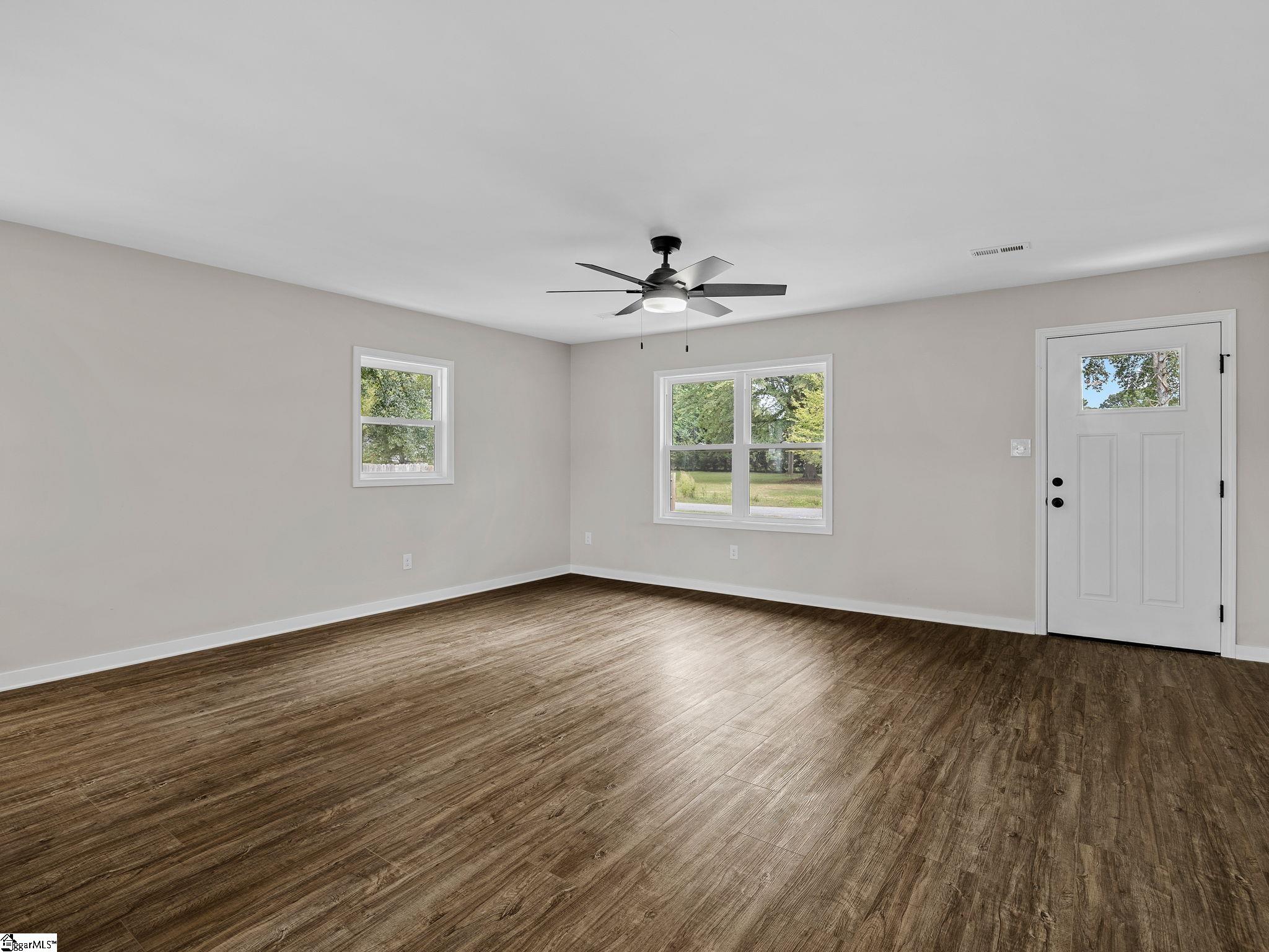 304 Scenic View Road Property Photo 10