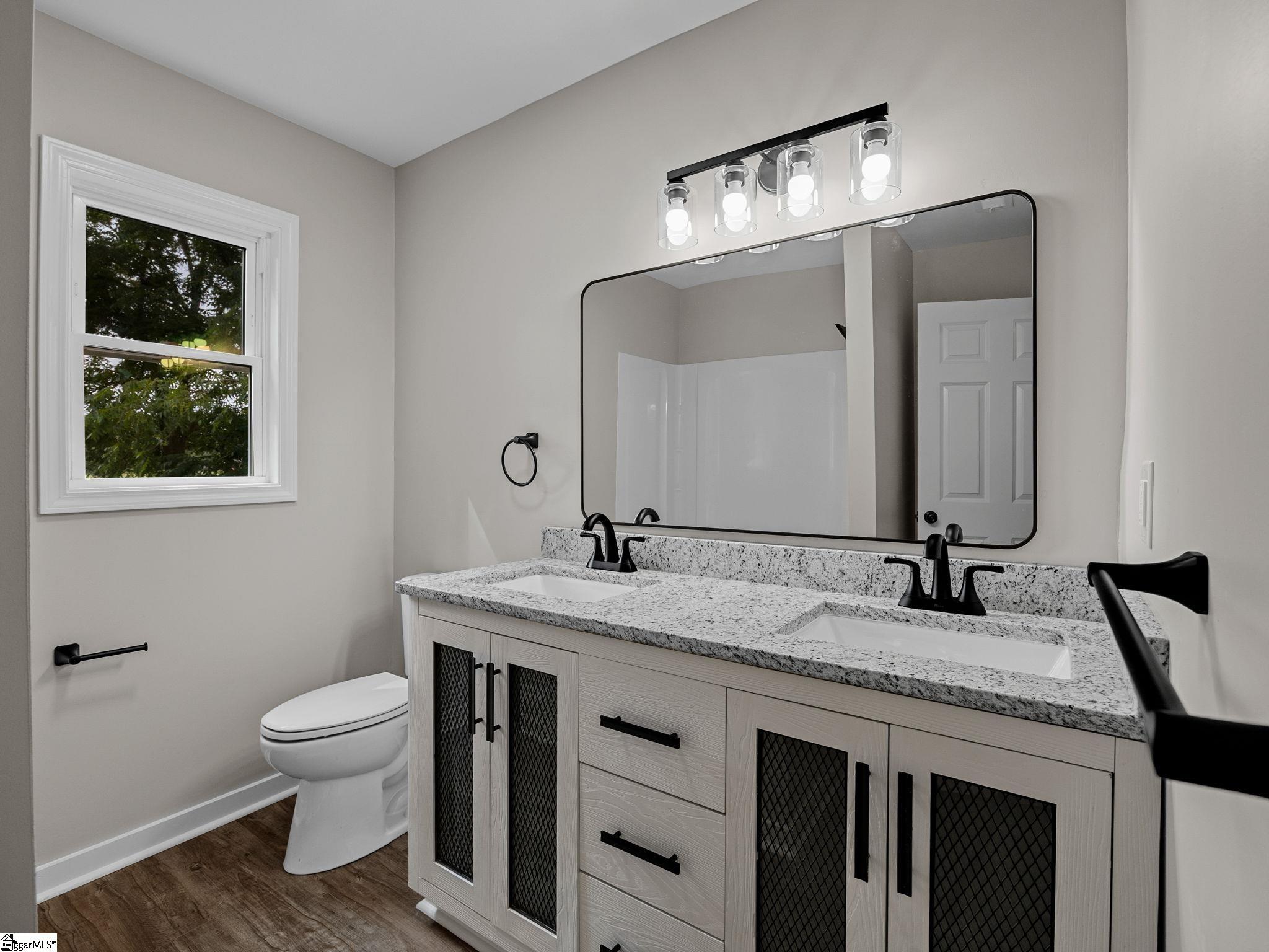 304 Scenic View Road Property Photo 17