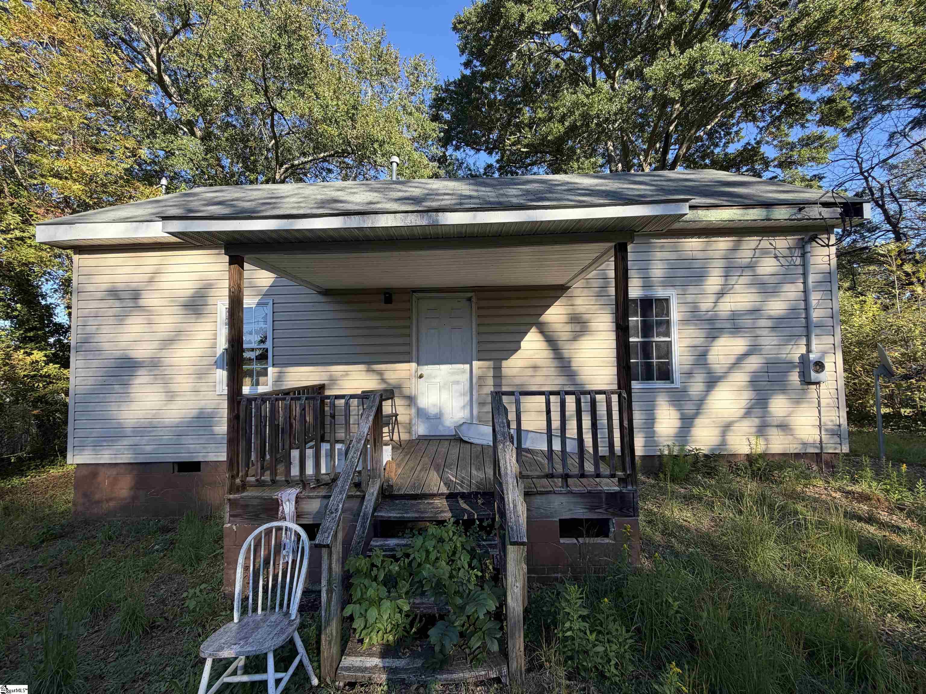 407 Plus Court Property Photo 1