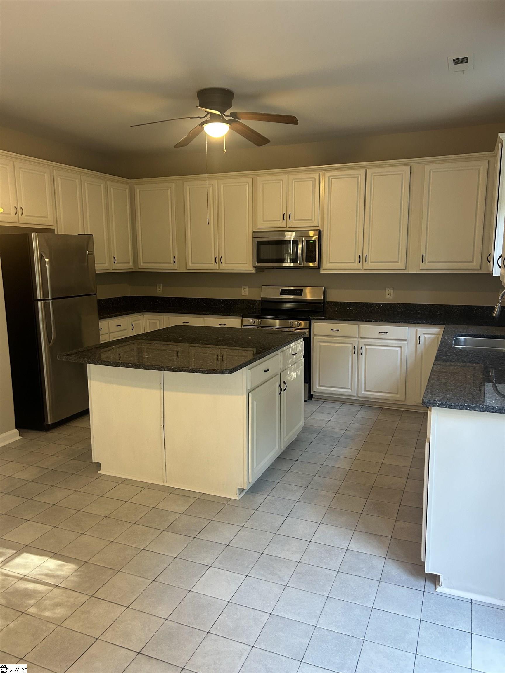 107 Saddlebrook Lane Property Photo 8