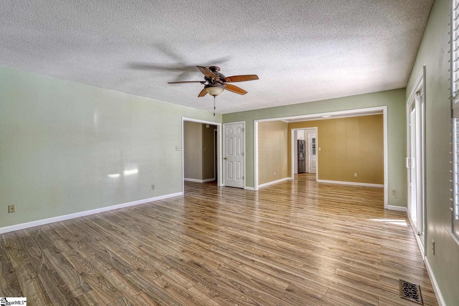 200 S Pointe Property Photo 8