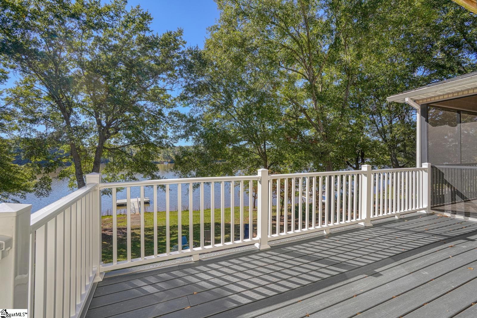 200 S Pointe Property Photo 10