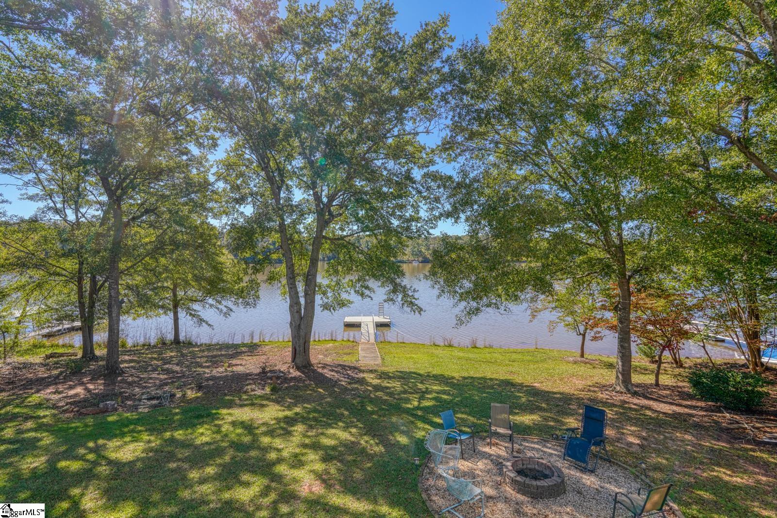 200 S Pointe Property Photo 11