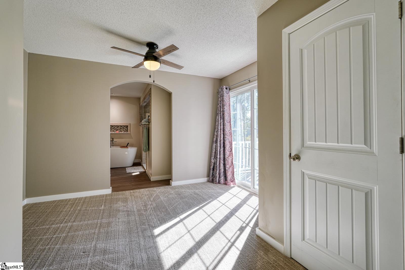 200 S Pointe Property Photo 19