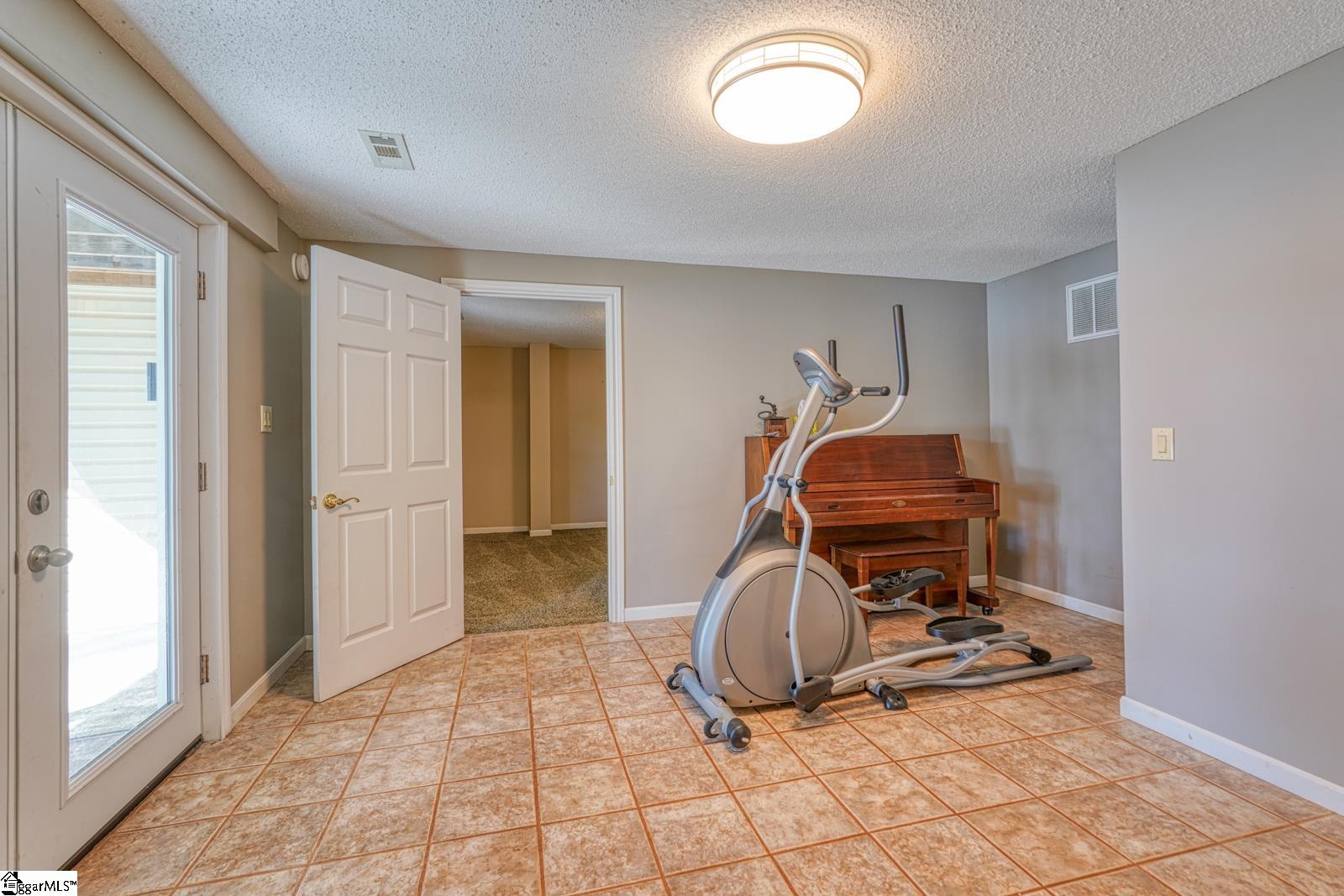 200 S Pointe Property Photo 32