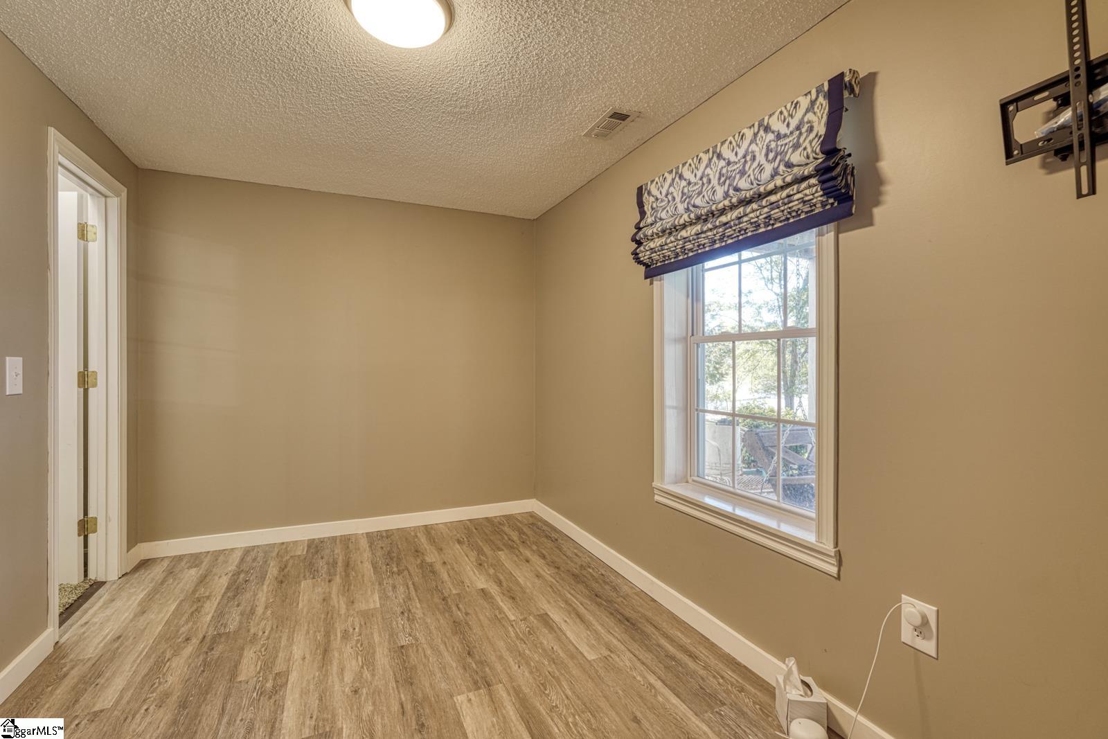 200 S Pointe Property Photo 33