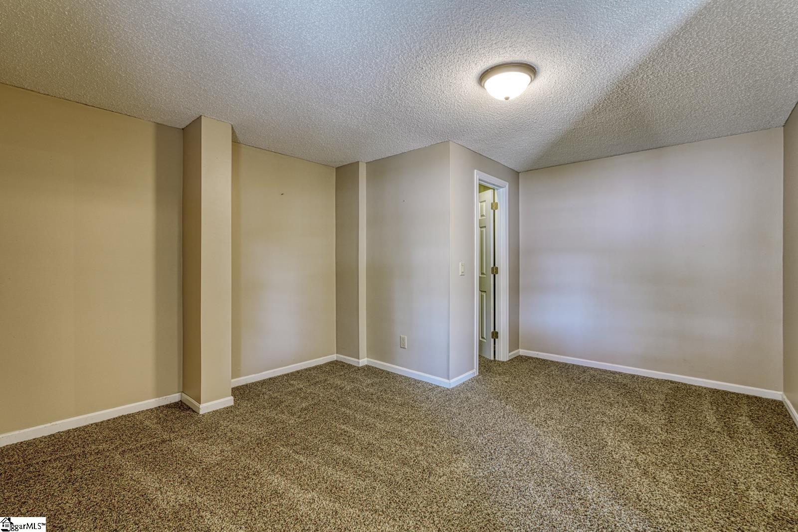 200 S Pointe Property Photo 36