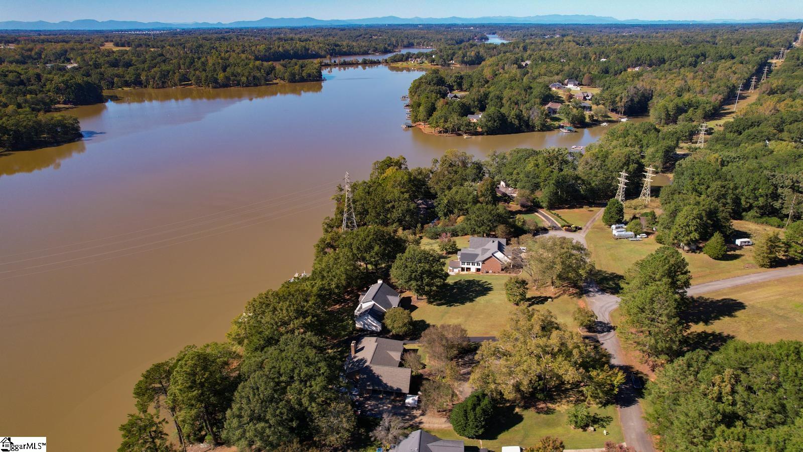 200 S Pointe Property Photo 45