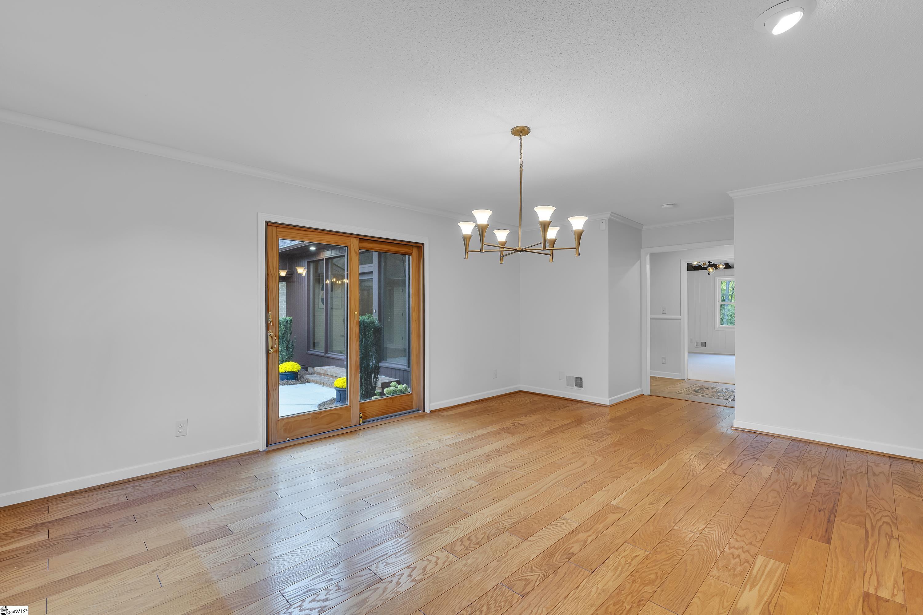 118 Clearcreek Drive Property Photo 30