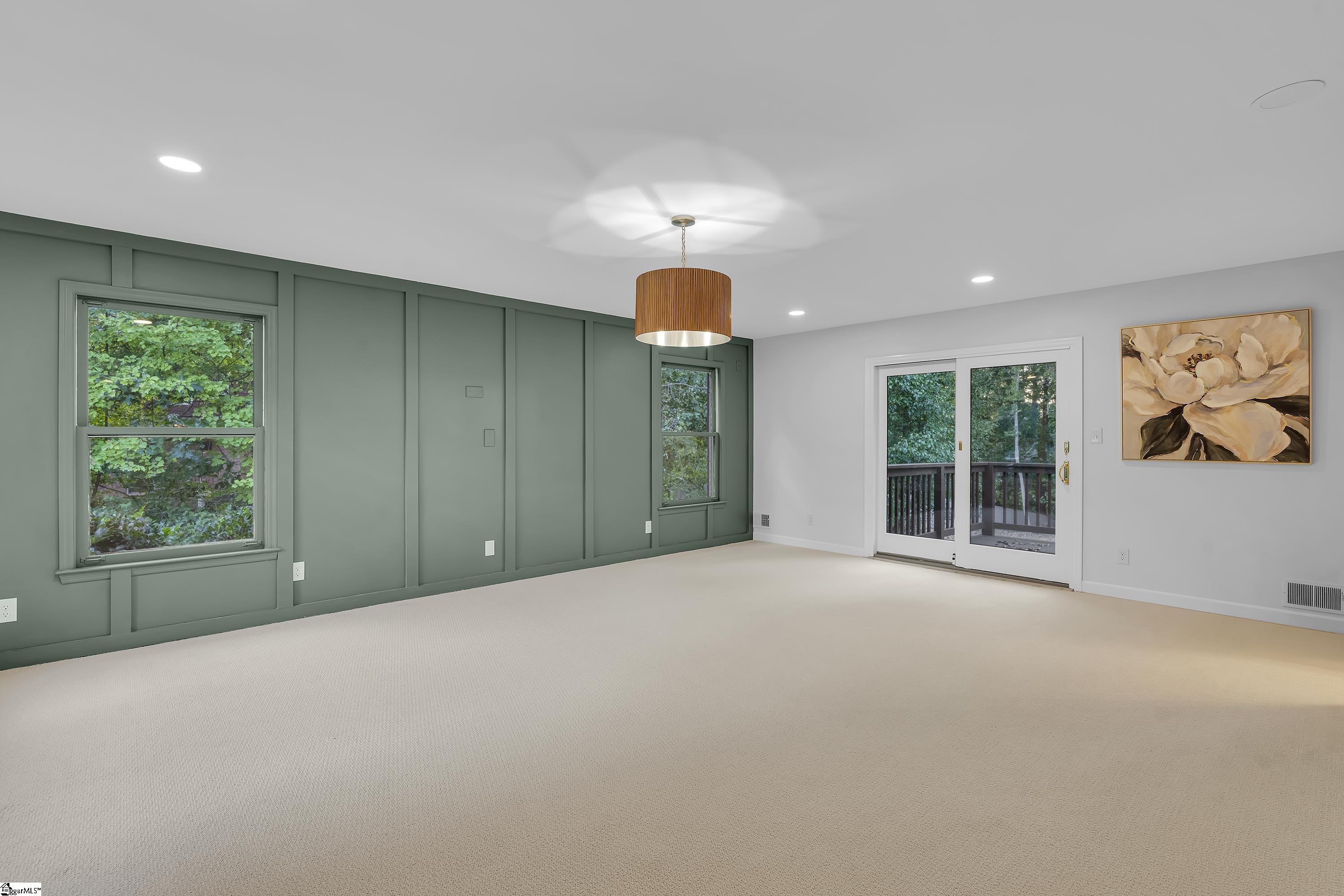 118 Clearcreek Drive Property Photo 32