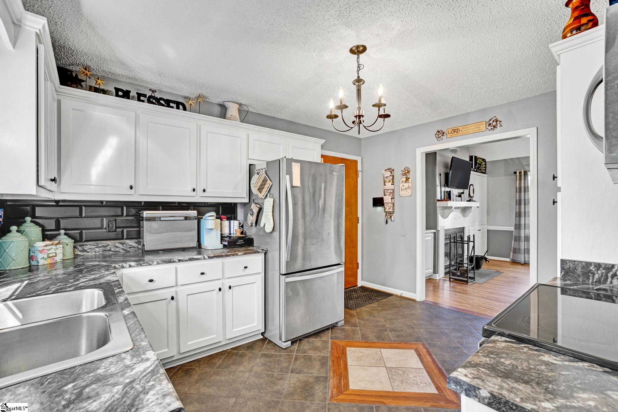 112 Mikenah Court Property Photo 18
