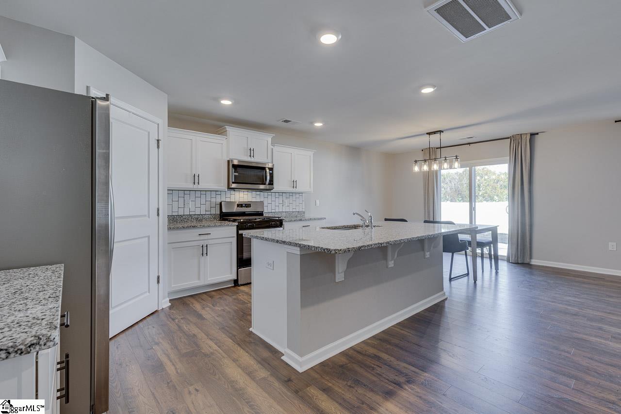 3254 Cypress Hollow Drive Property Photo 14