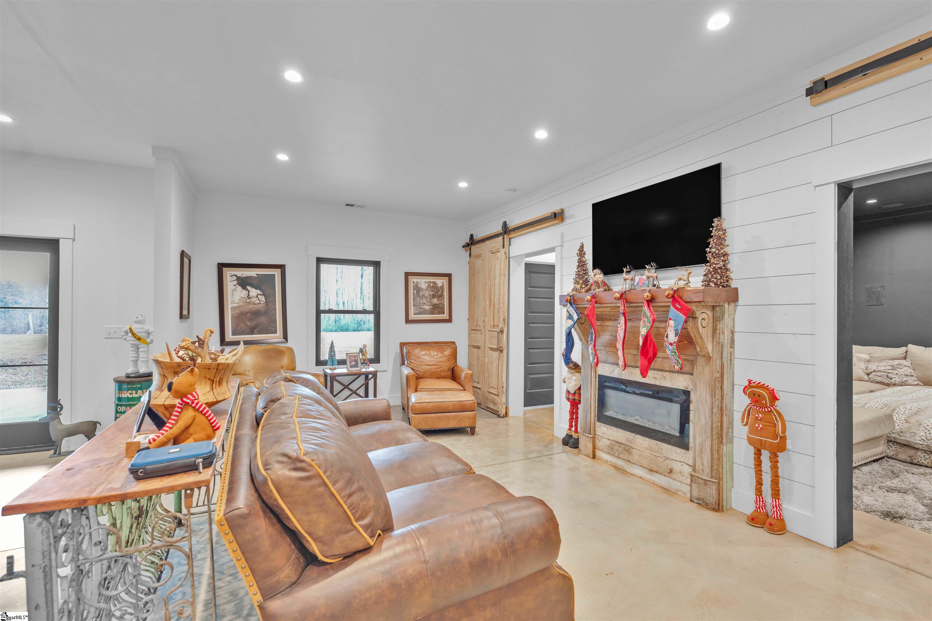 1425 S Harper Street Property Photo 27