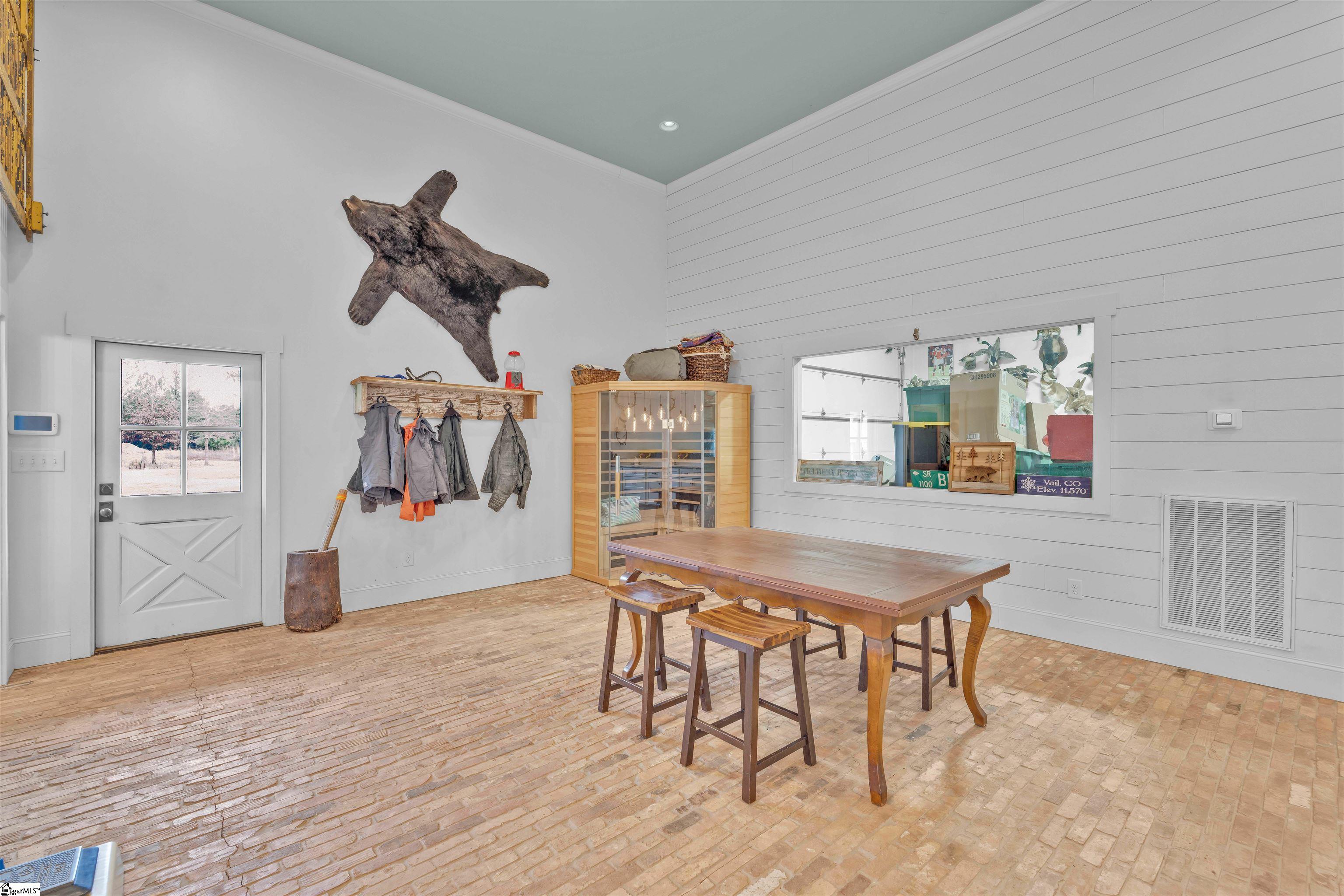 1425 S Harper Street Property Photo 38