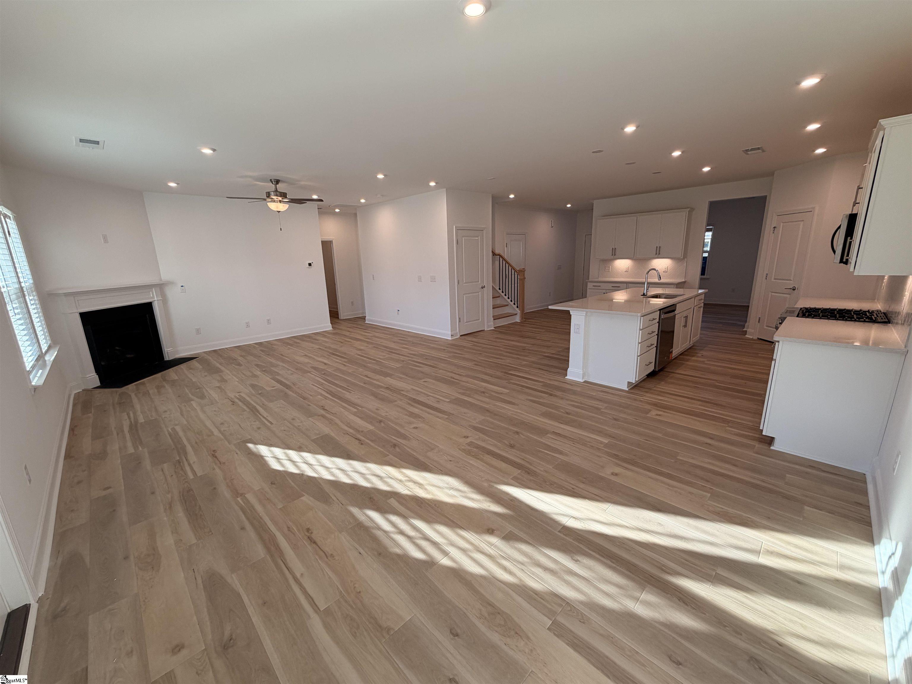 1026 Whitefox Drive Property Photo 3
