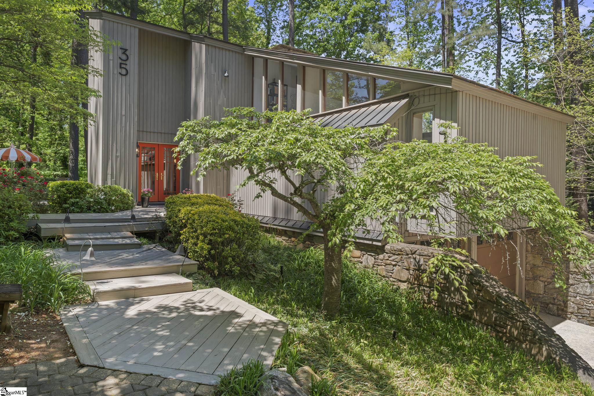 35 Selwyn Drive Property Photo 1