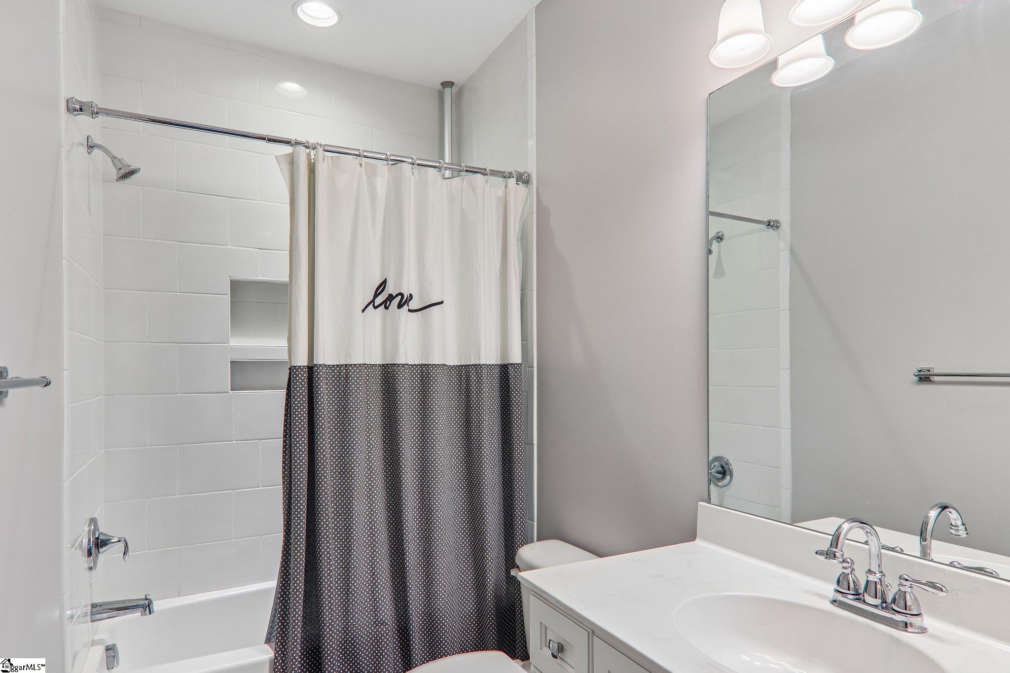 108 William Owens Way Property Photo 37