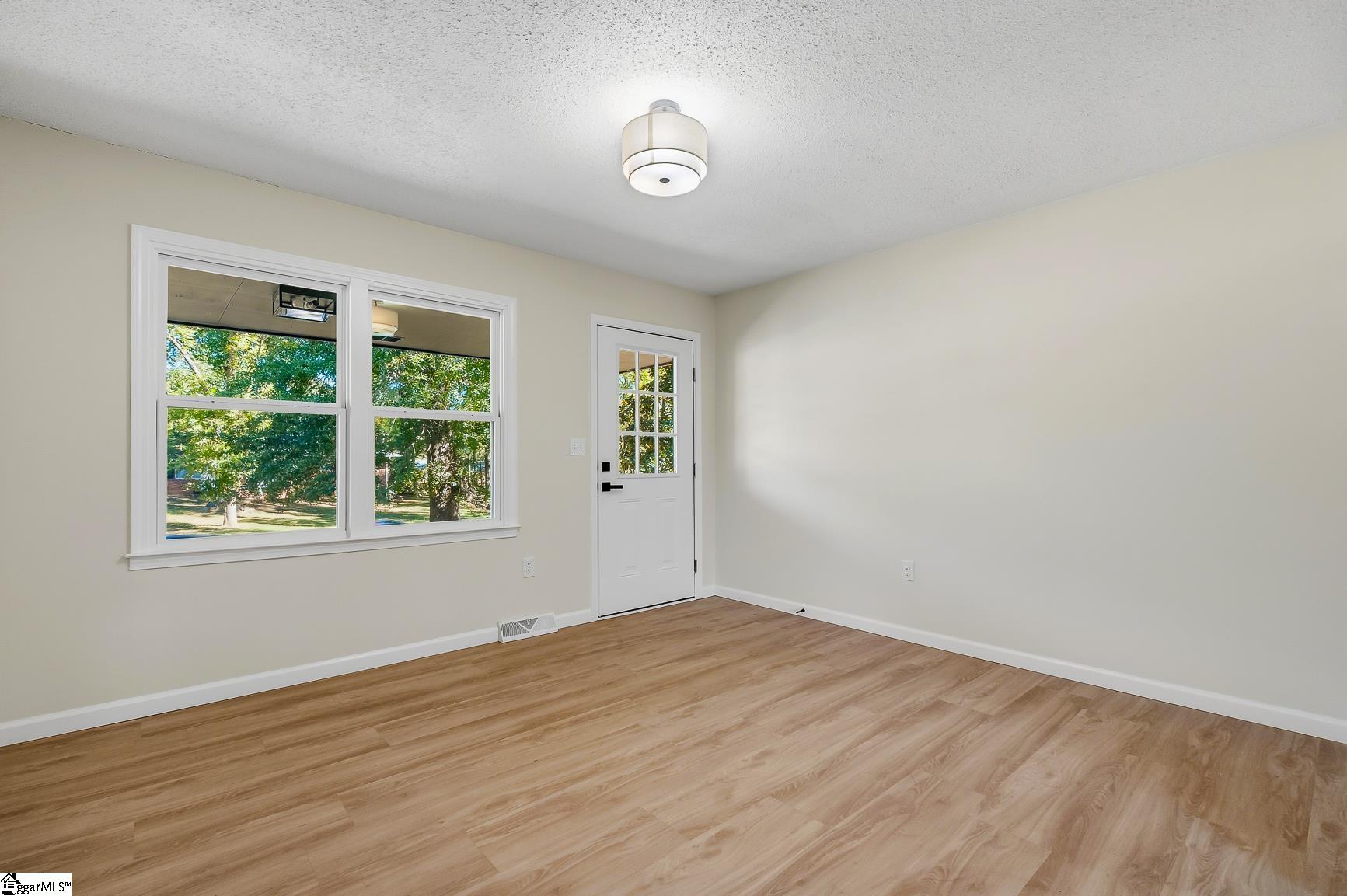 628 Fairmont Road Property Photo 4