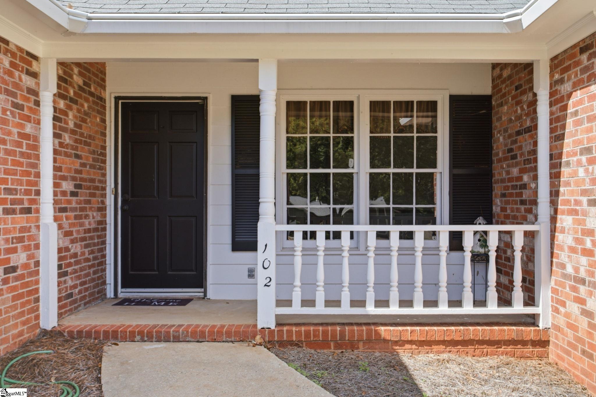 102 Ambergate Circle Property Photo 4