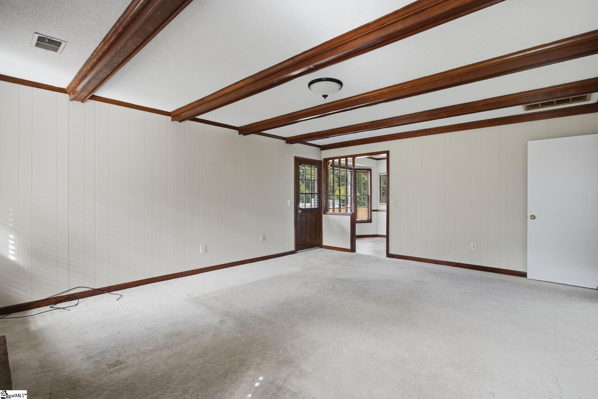 102 Ambergate Circle Property Photo 10