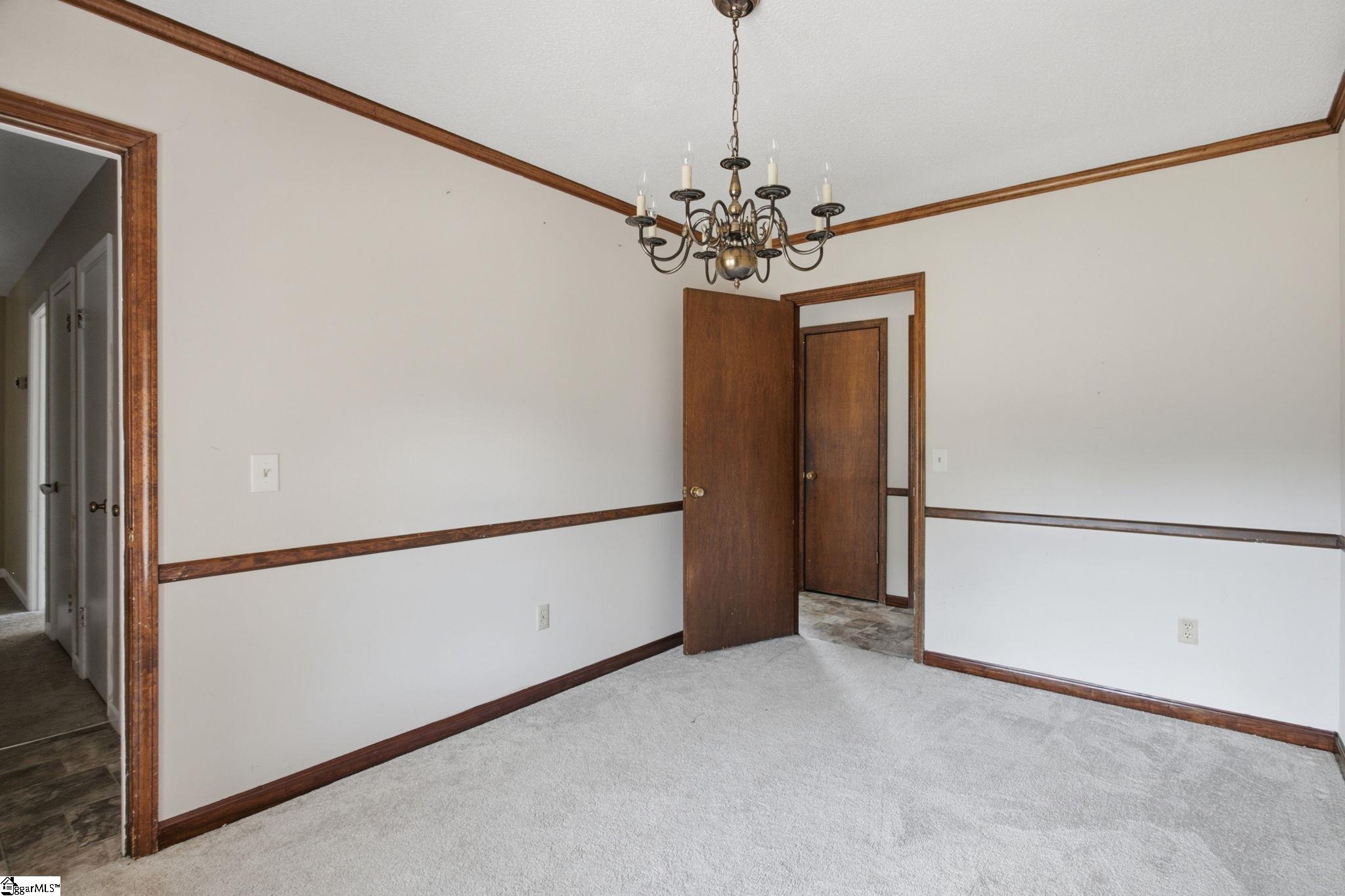 102 Ambergate Circle Property Photo 24