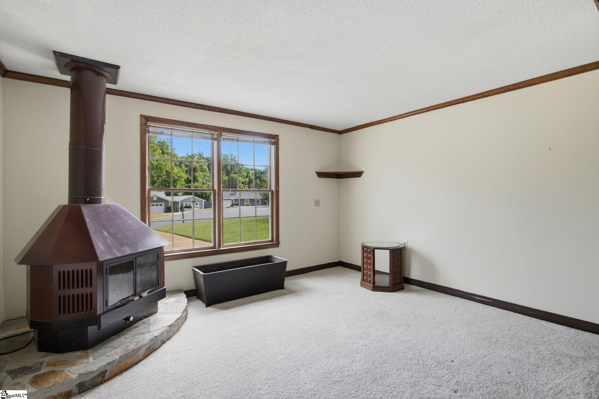 102 Ambergate Circle Property Photo 28