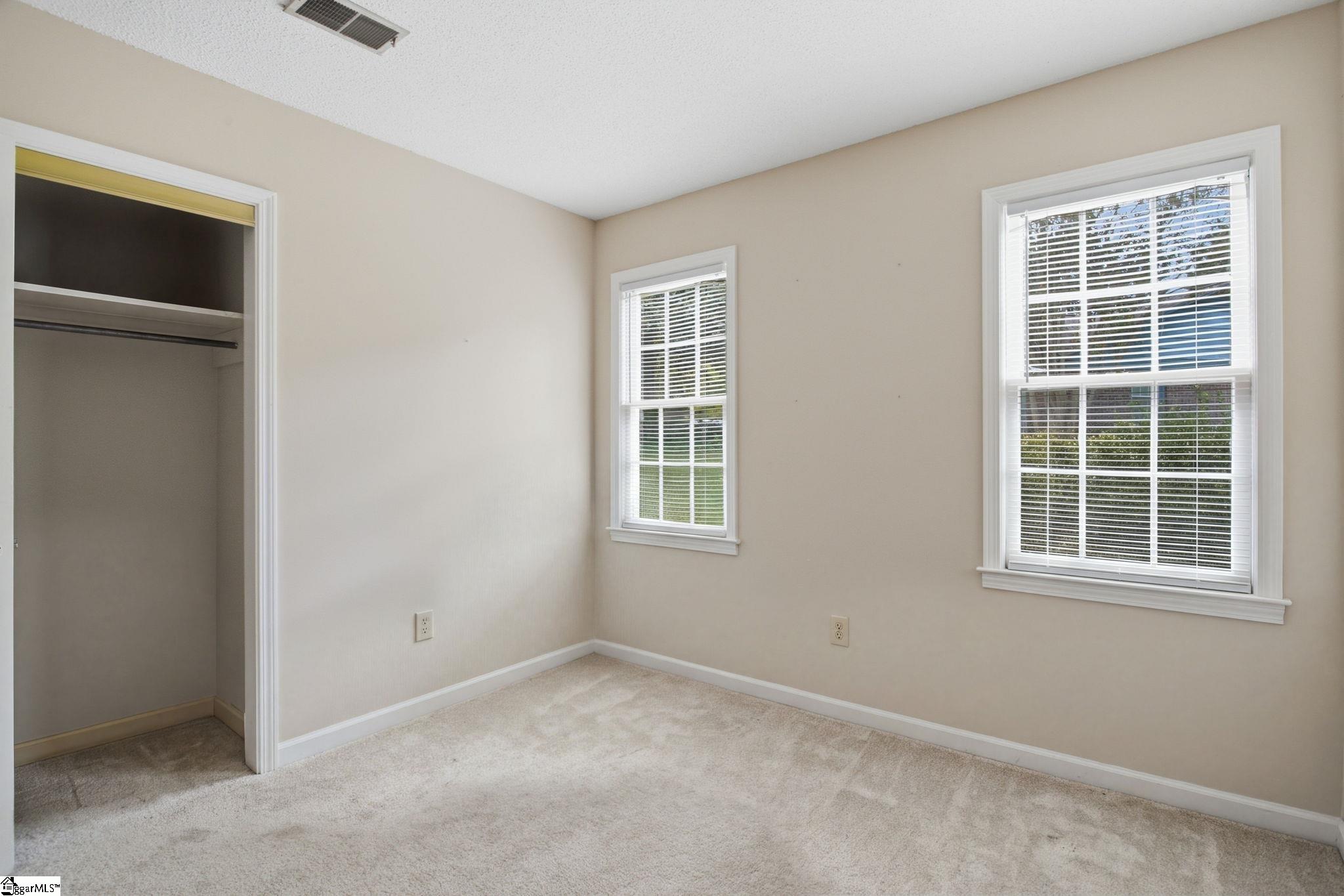 102 Ambergate Circle Property Photo 33
