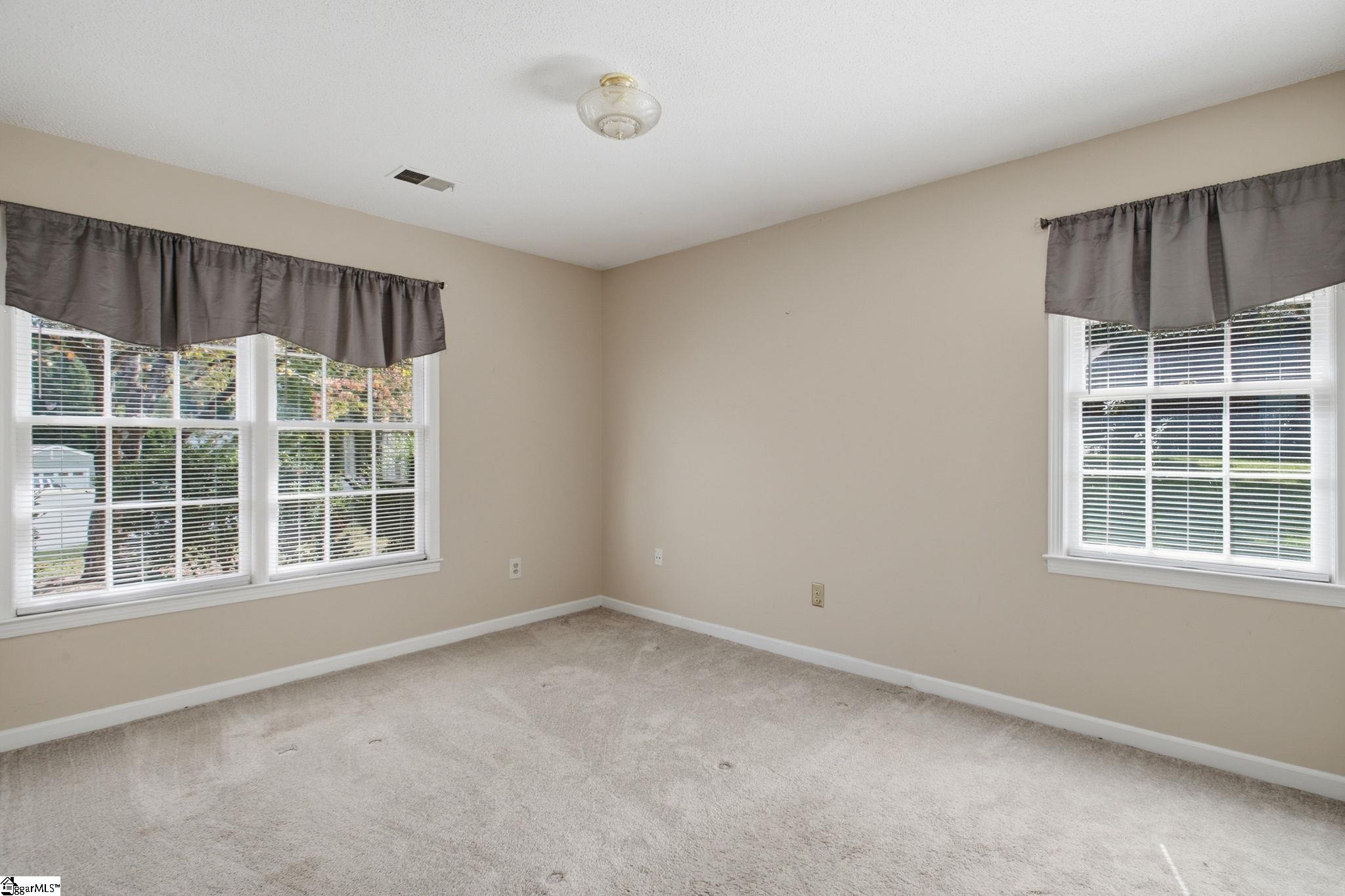 102 Ambergate Circle Property Photo 34