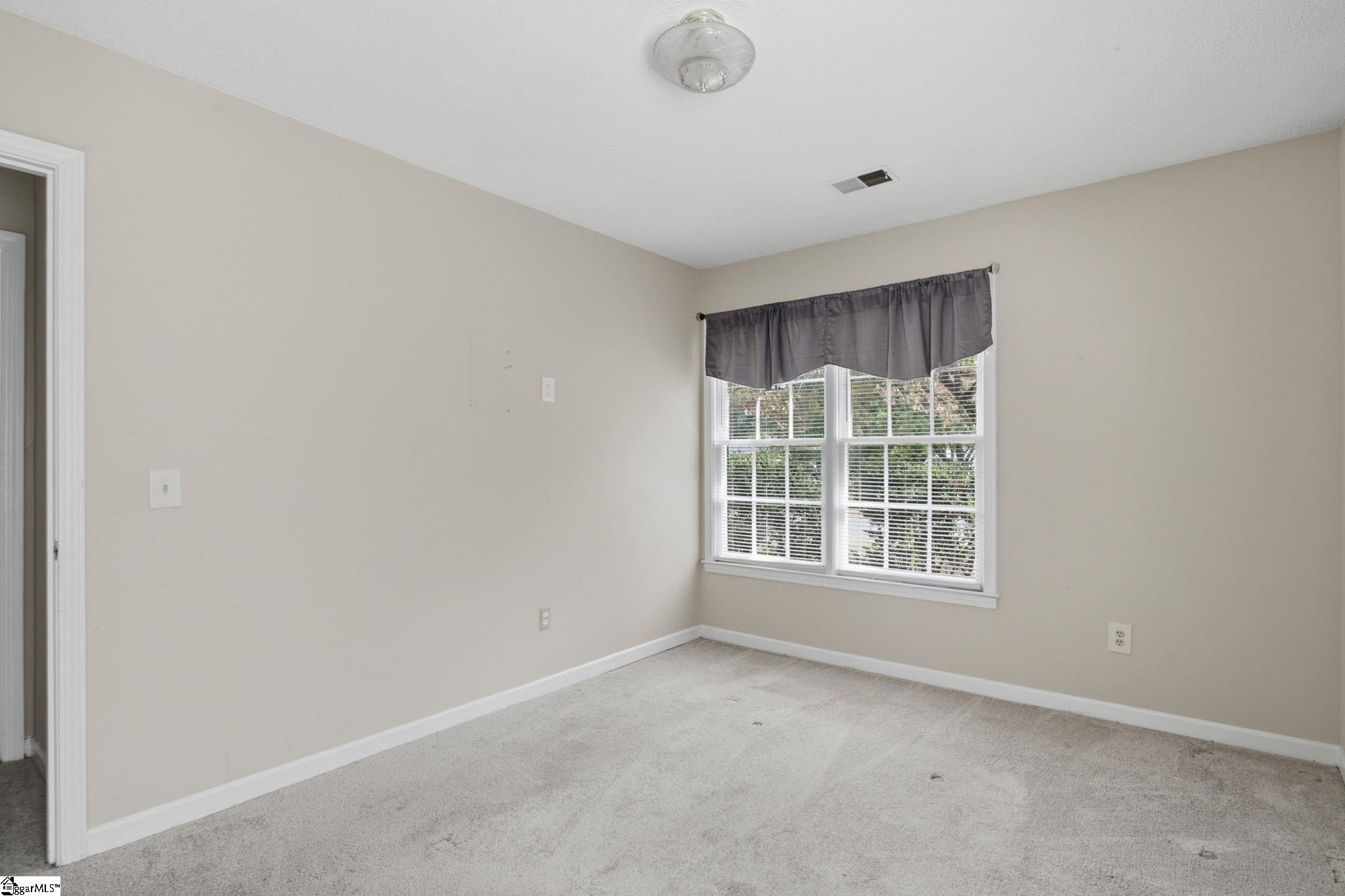 102 Ambergate Circle Property Photo 35