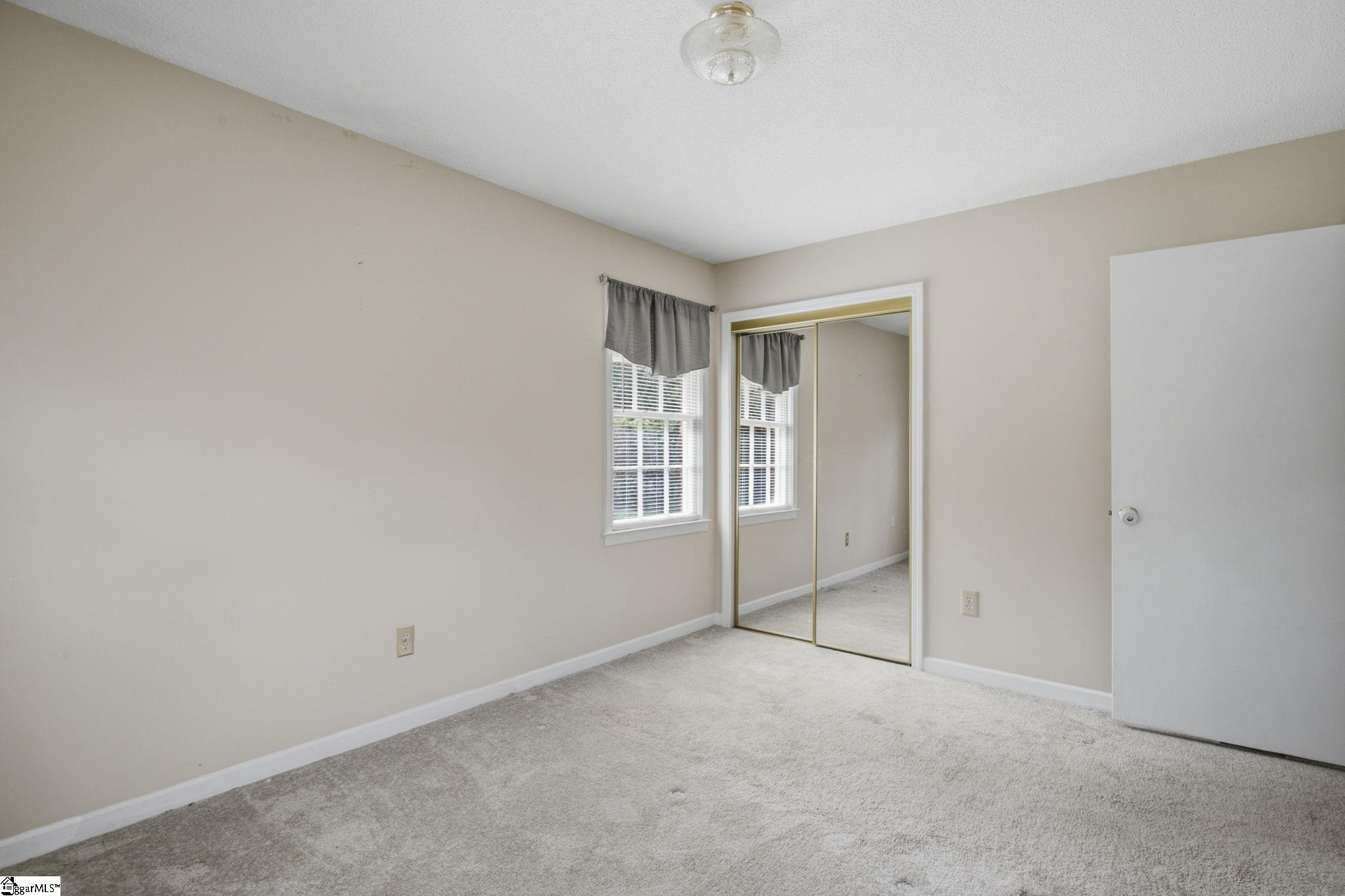 102 Ambergate Circle Property Photo 36