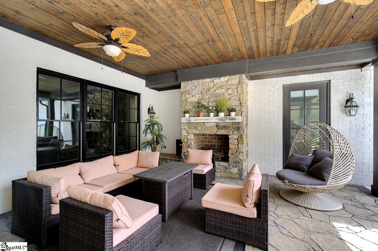 10 Vintage Oaks Way Property Photo 3
