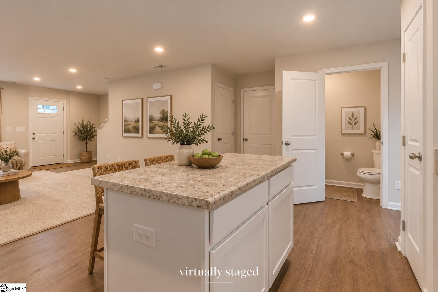 2085 Evanston Drive Property Photo 18