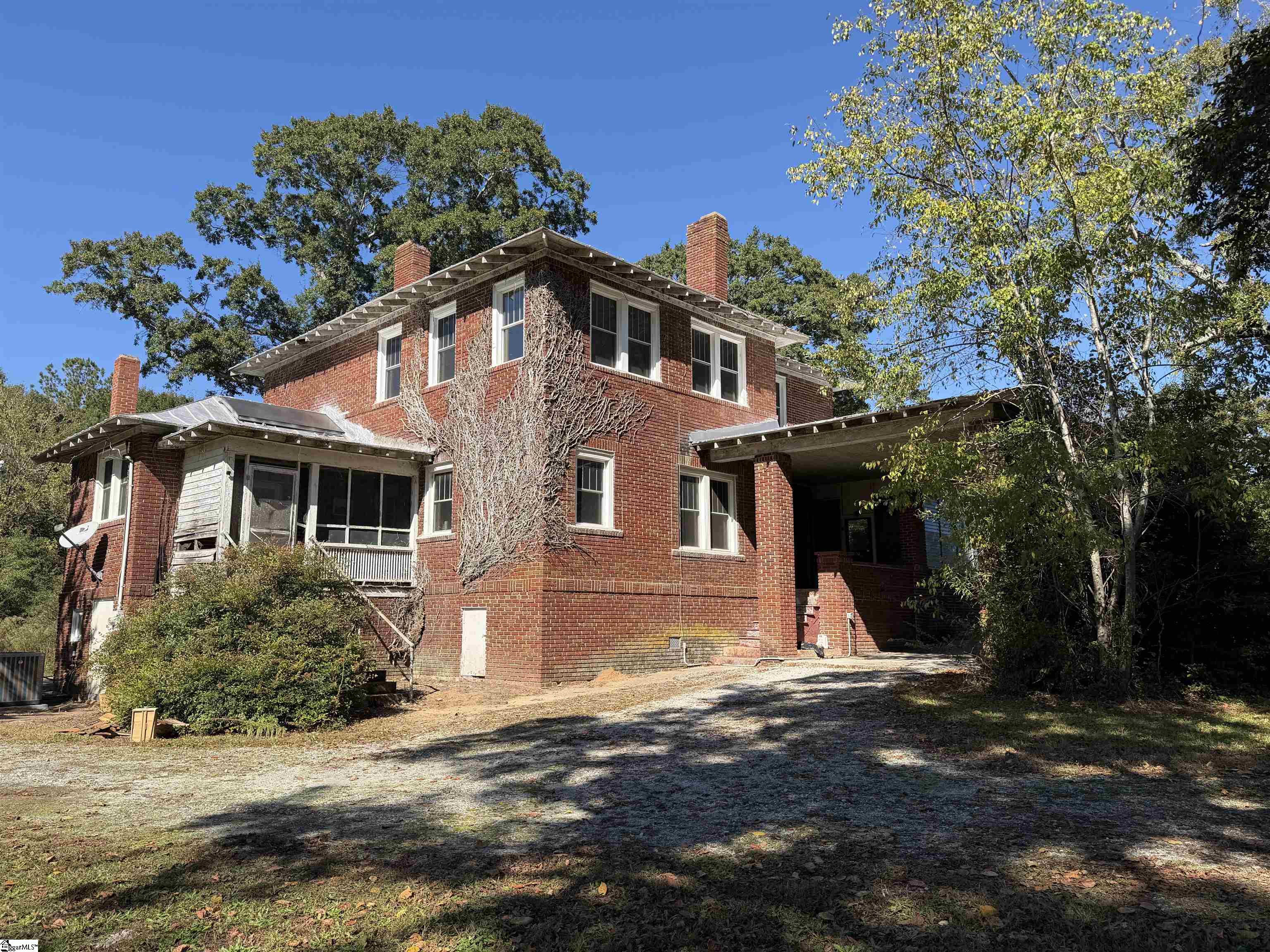 9102 Old Laurens Road Property Photo 18