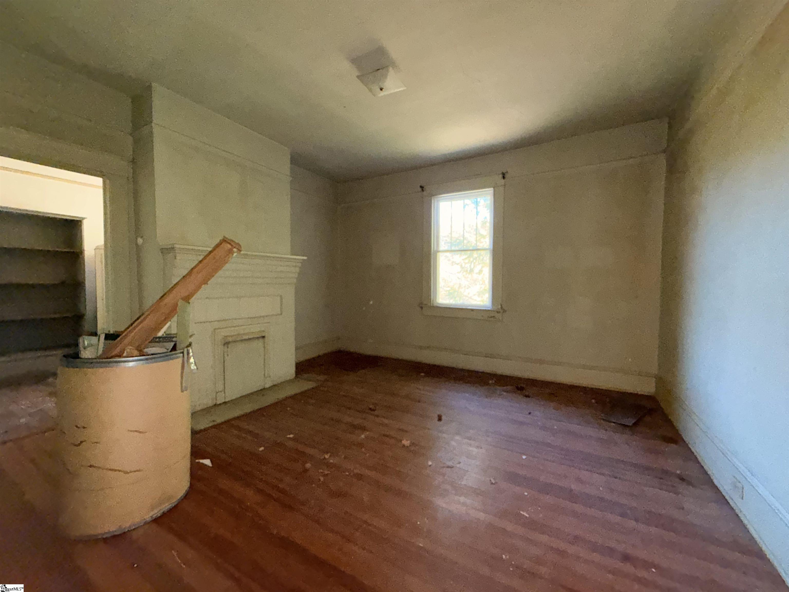 9102 Old Laurens Road Property Photo 25