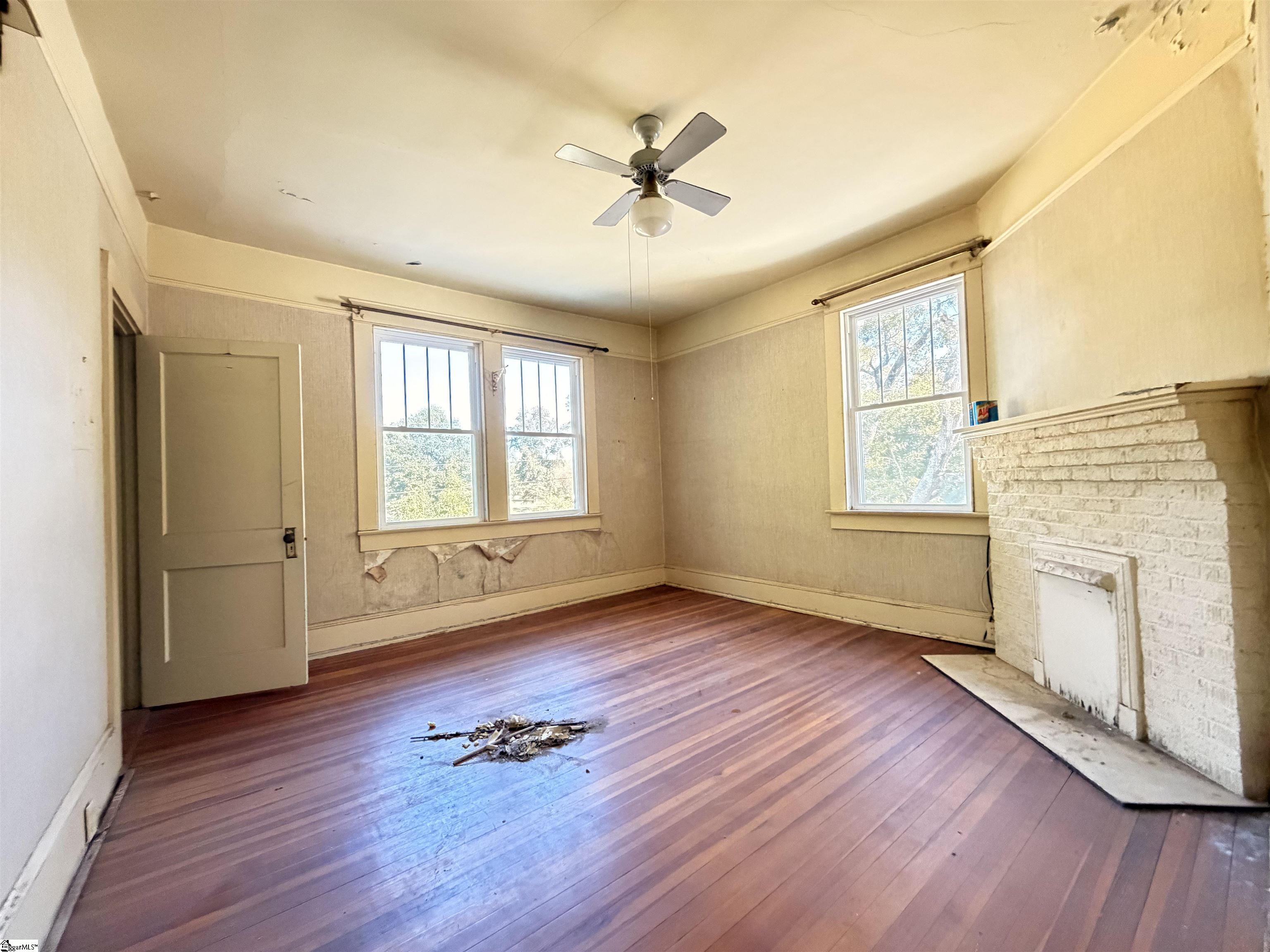 9102 Old Laurens Road Property Photo 27