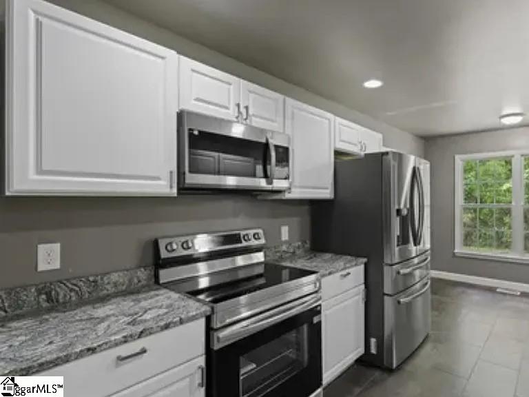 912 Still Spring Run Property Photo 7