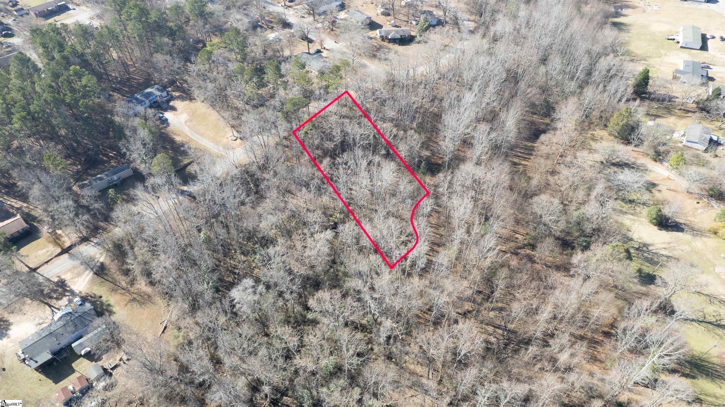 121 Woodland Circle Property Photo 2