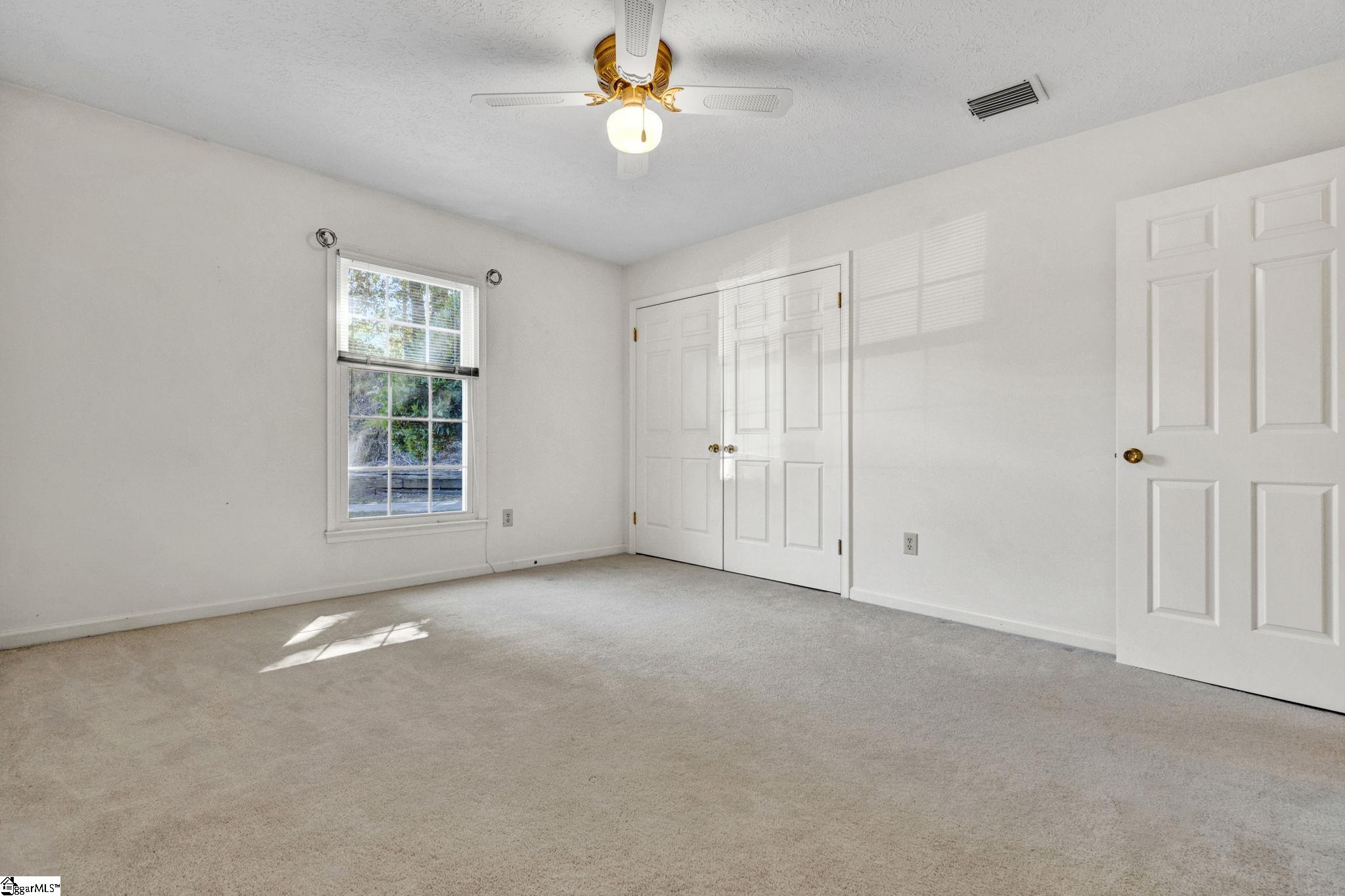 301 Wenwood Circle Property Photo 34