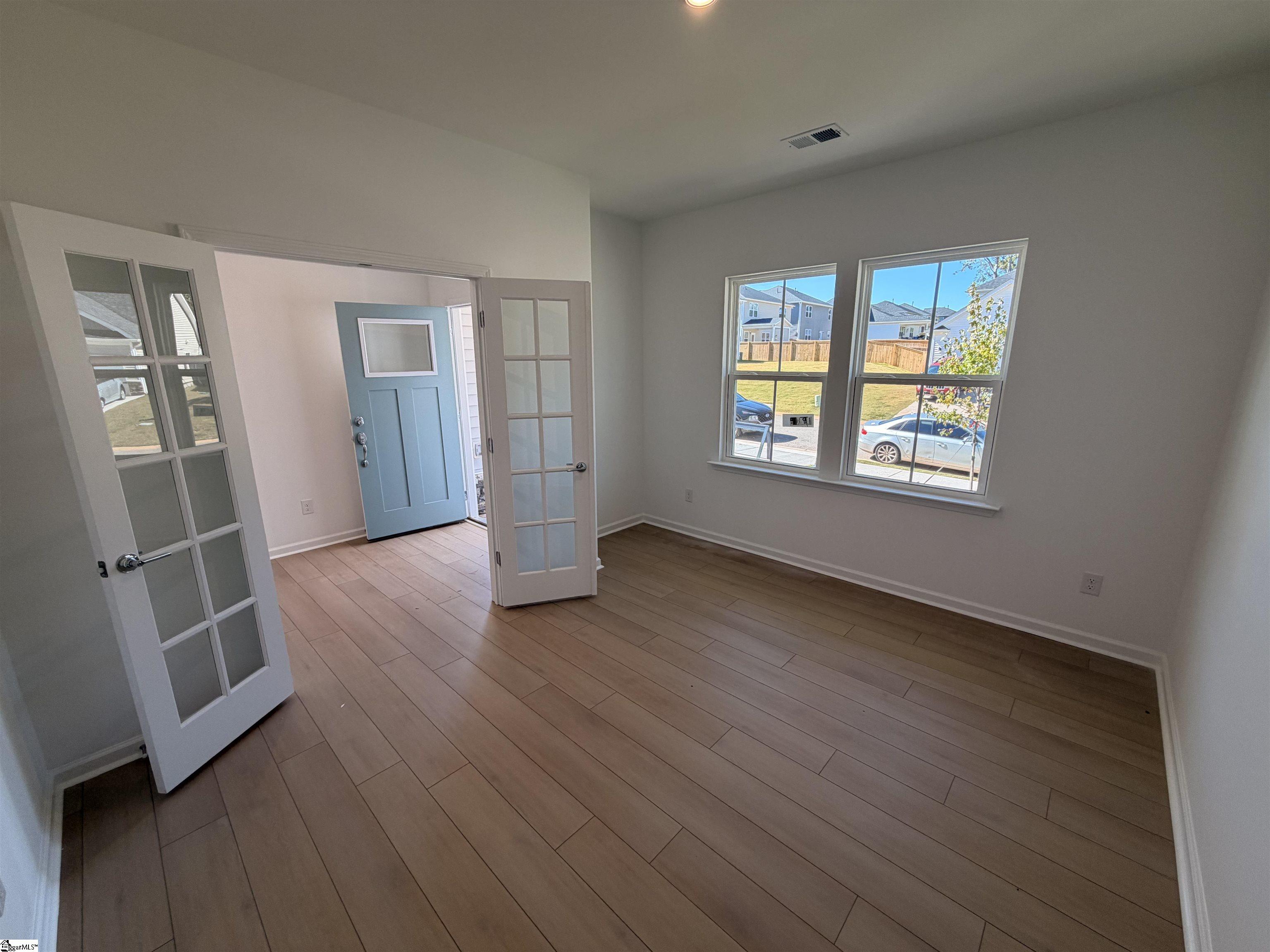 1402 Willow Ridge Way Property Photo 5