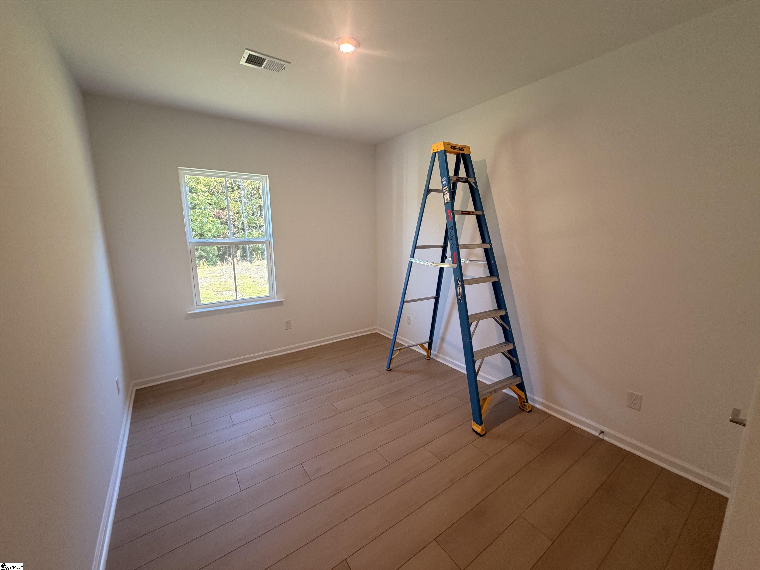 1402 Willow Ridge Way Property Photo 6