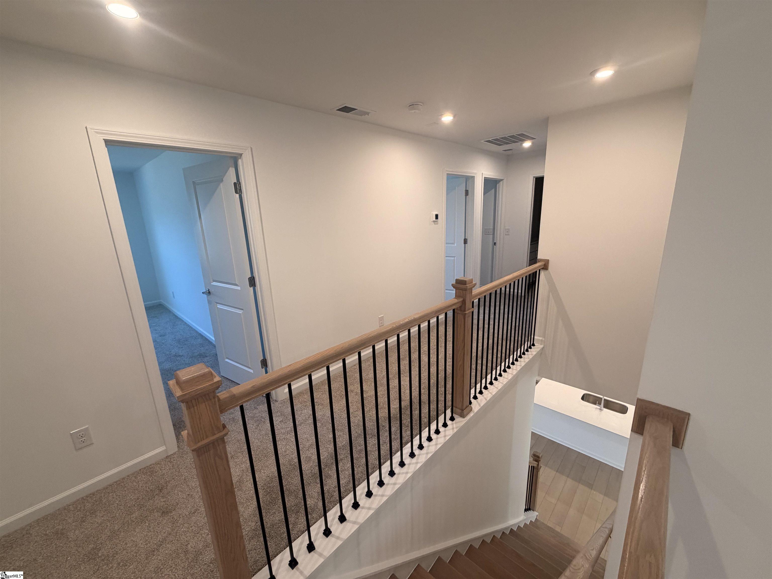 1402 Willow Ridge Way Property Photo 8