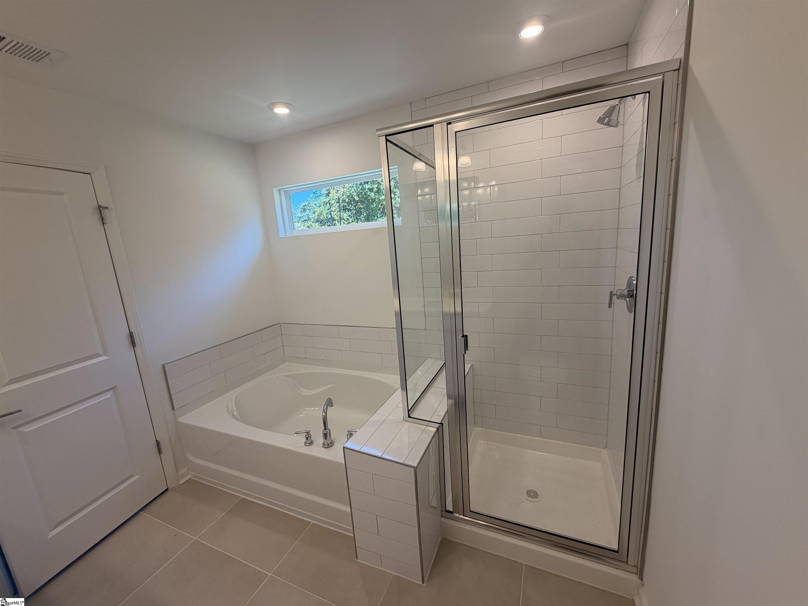 1402 Willow Ridge Way Property Photo 11