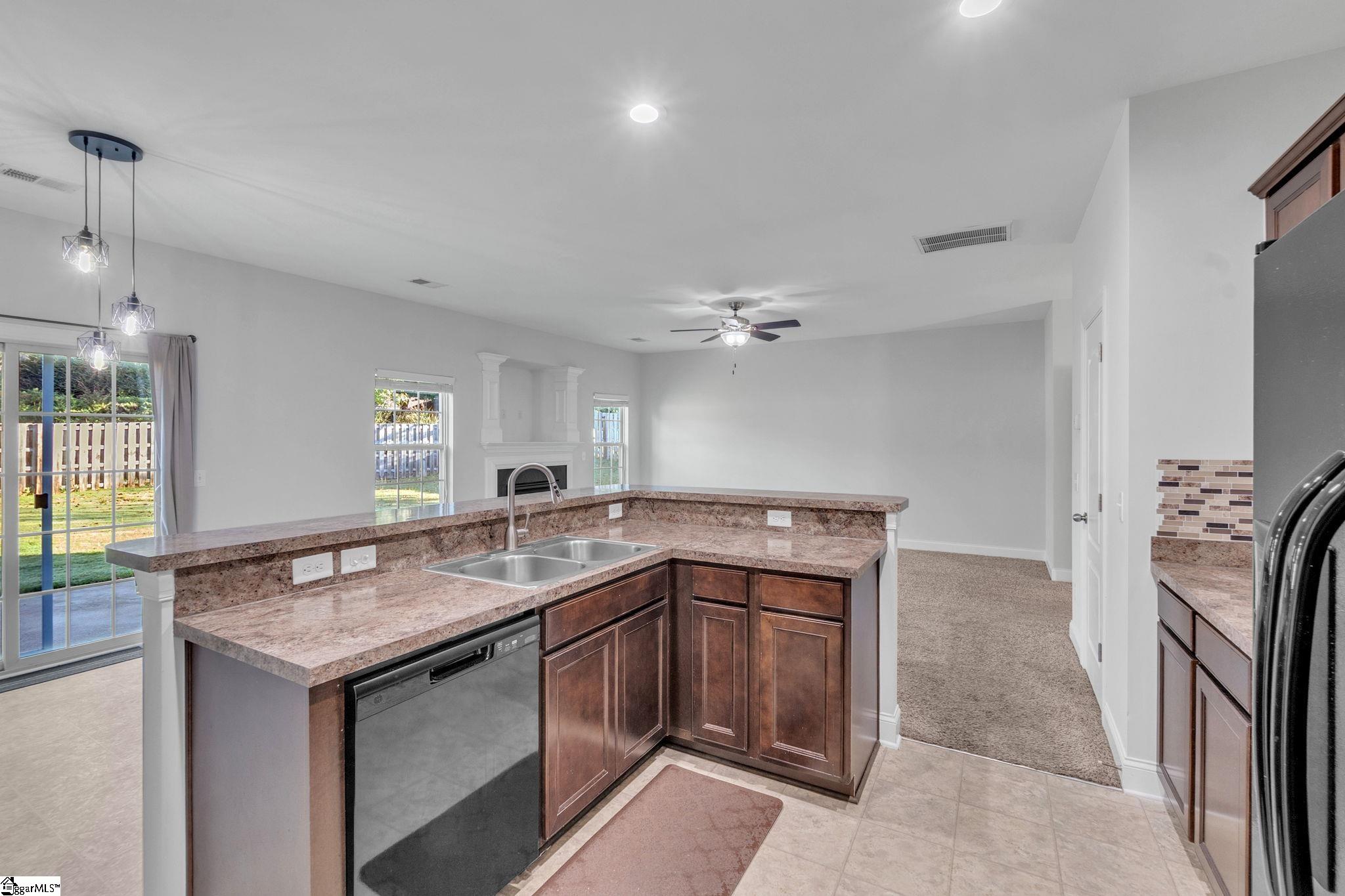 100 Romsey Circle Property Photo 9