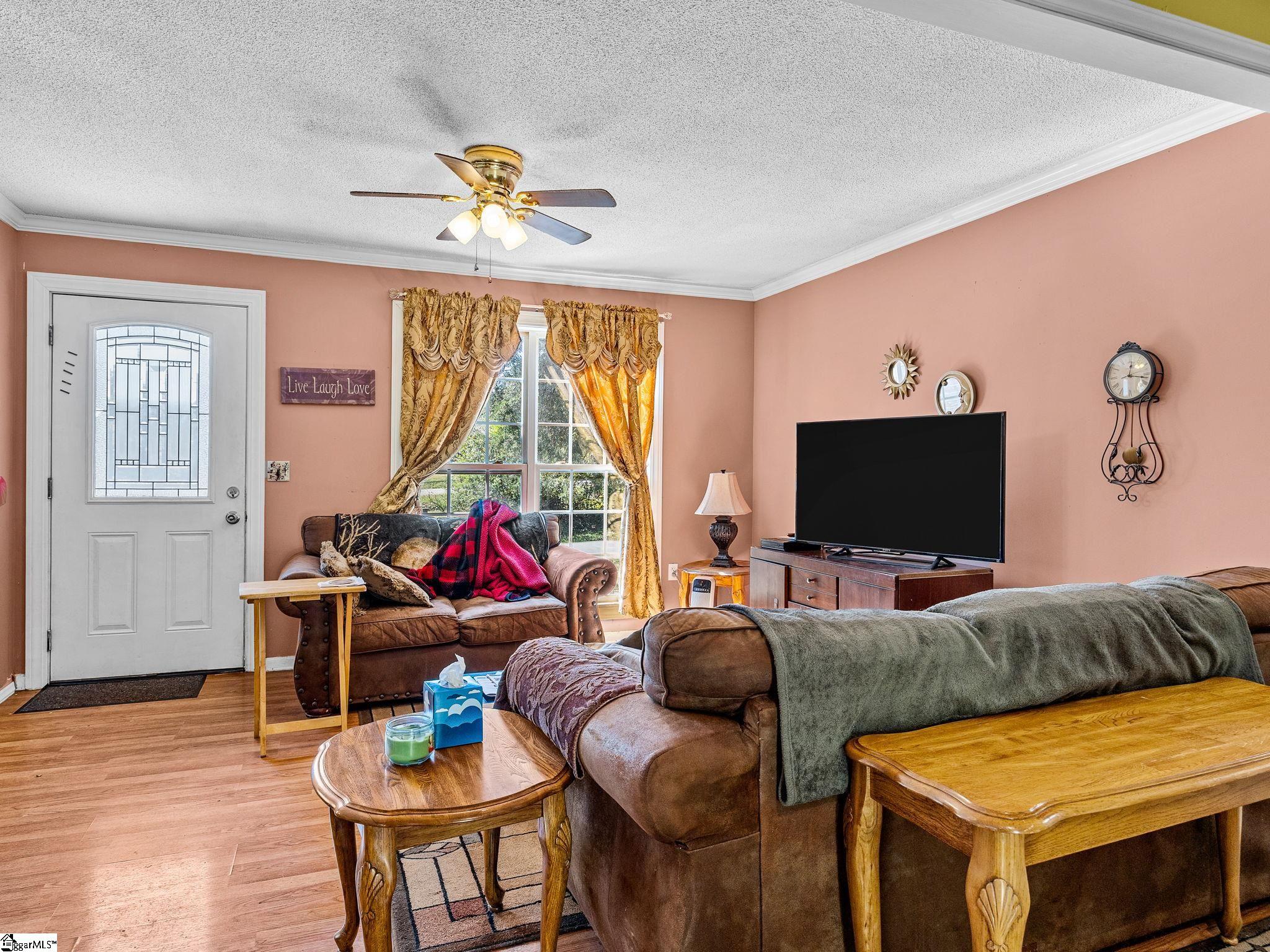 107 Moss Drive Property Photo 8