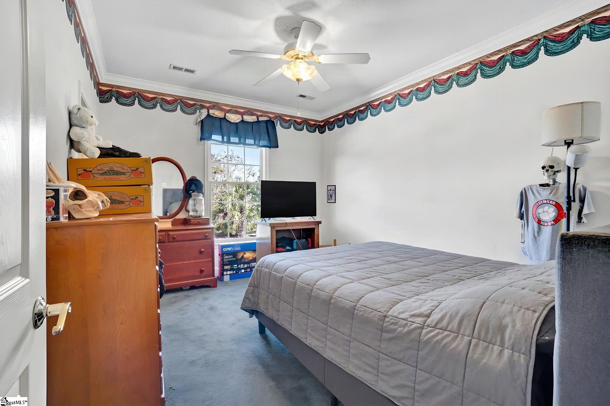 402 Nanaloo Avenue Property Photo 28