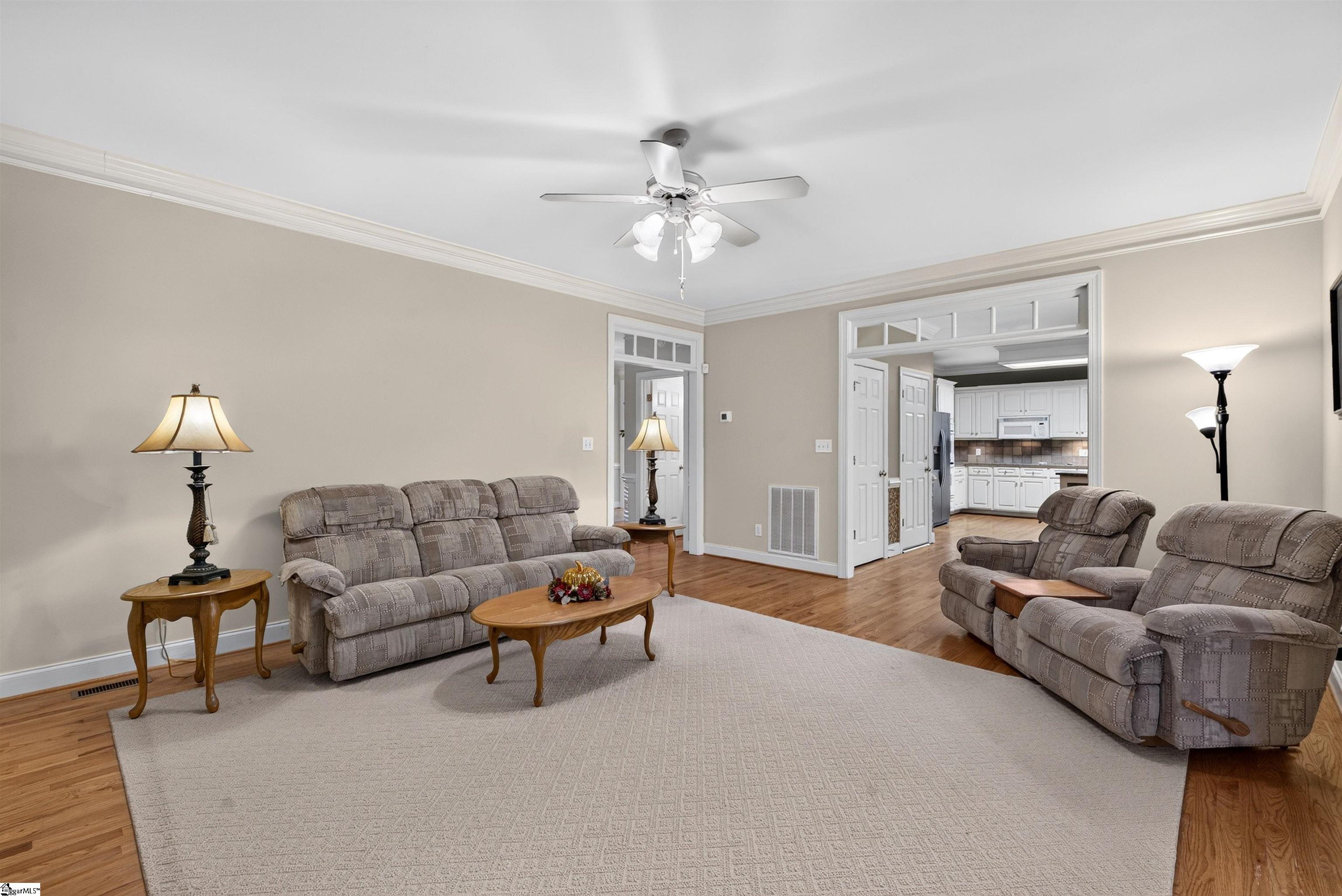 833 Oakcrest Road Property Photo 13