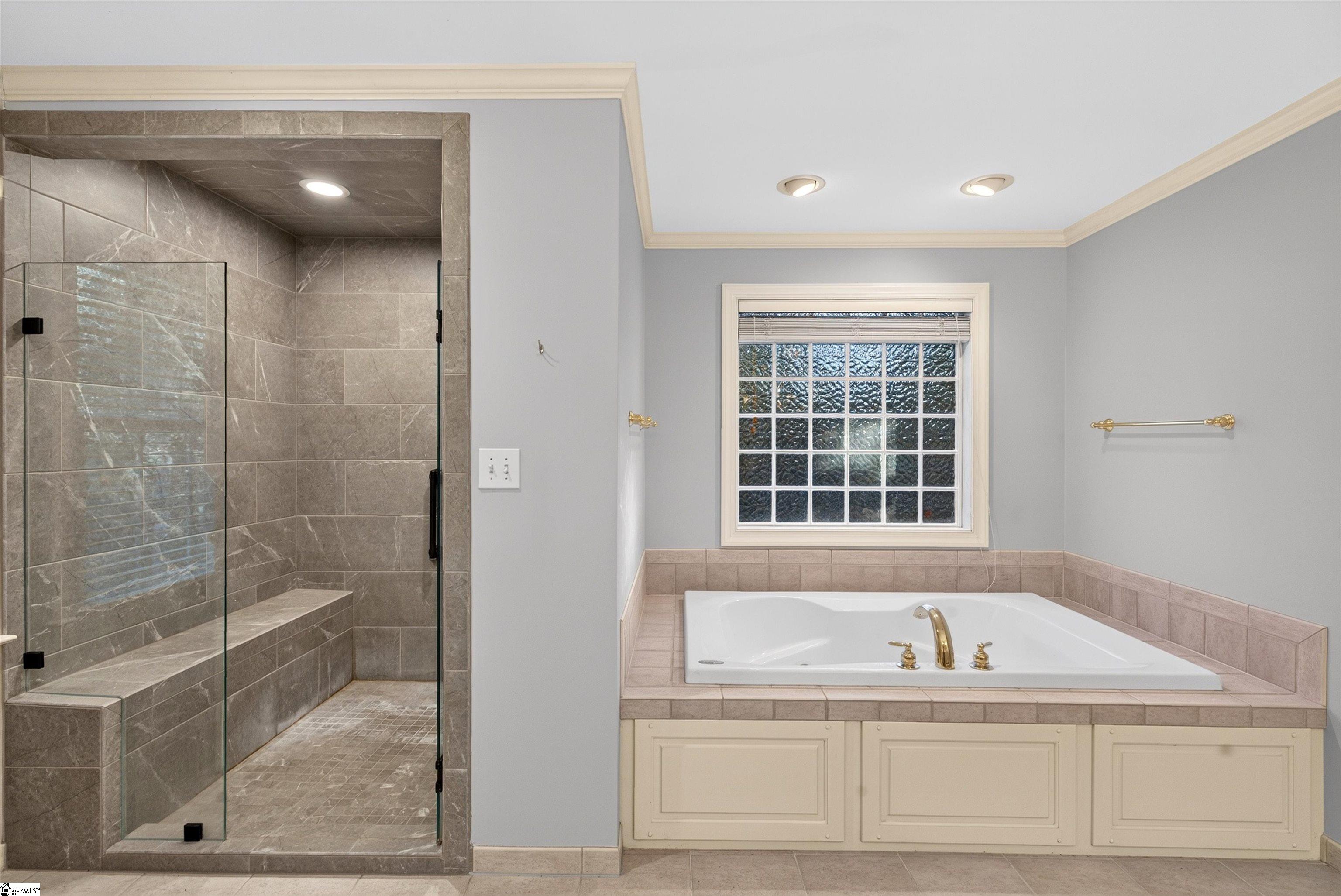 833 Oakcrest Road Property Photo 15