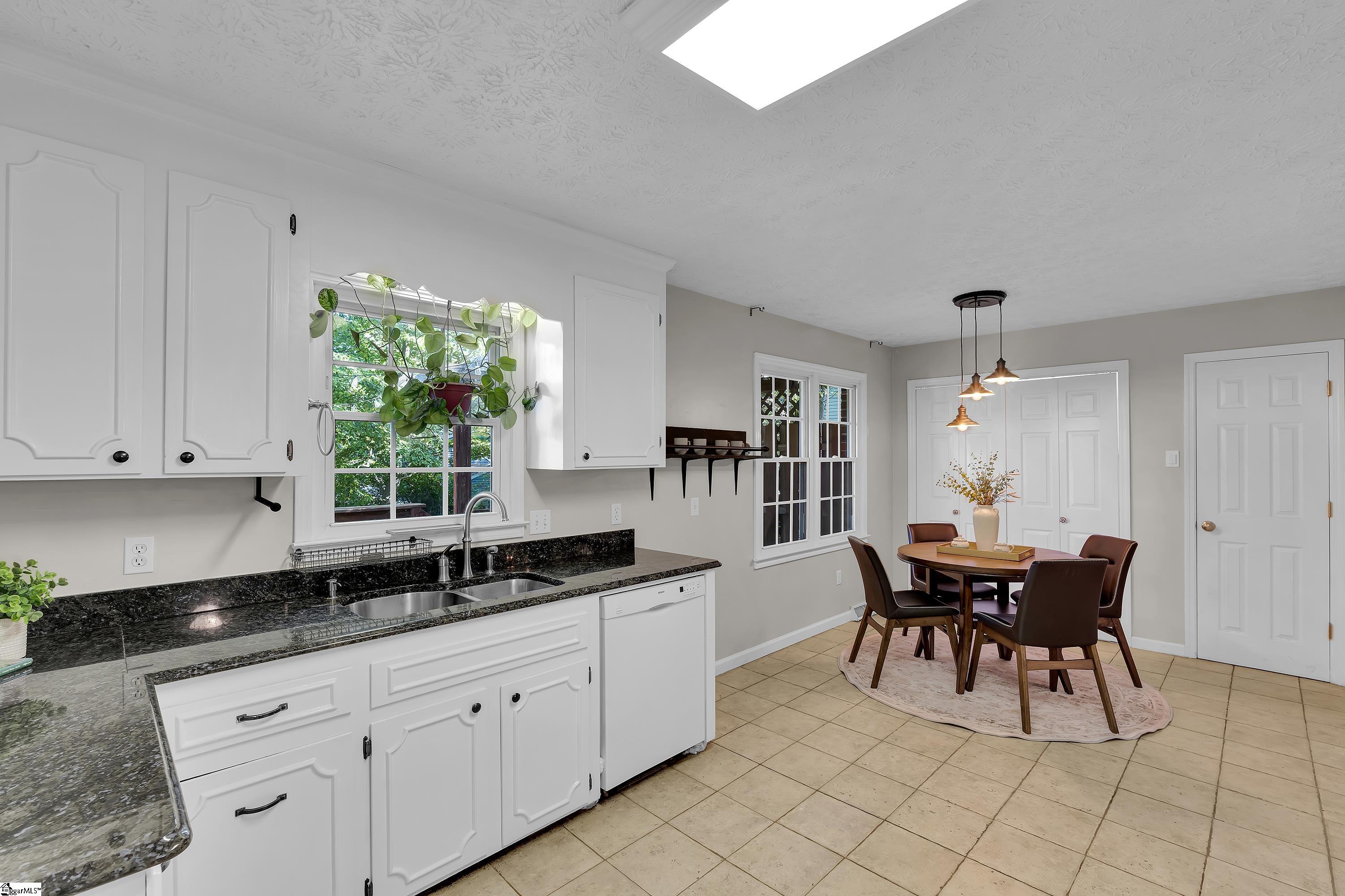 53 Doverdale Road Property Photo 12
