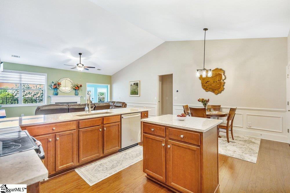 1003 Hillcrest Court Property Photo 15